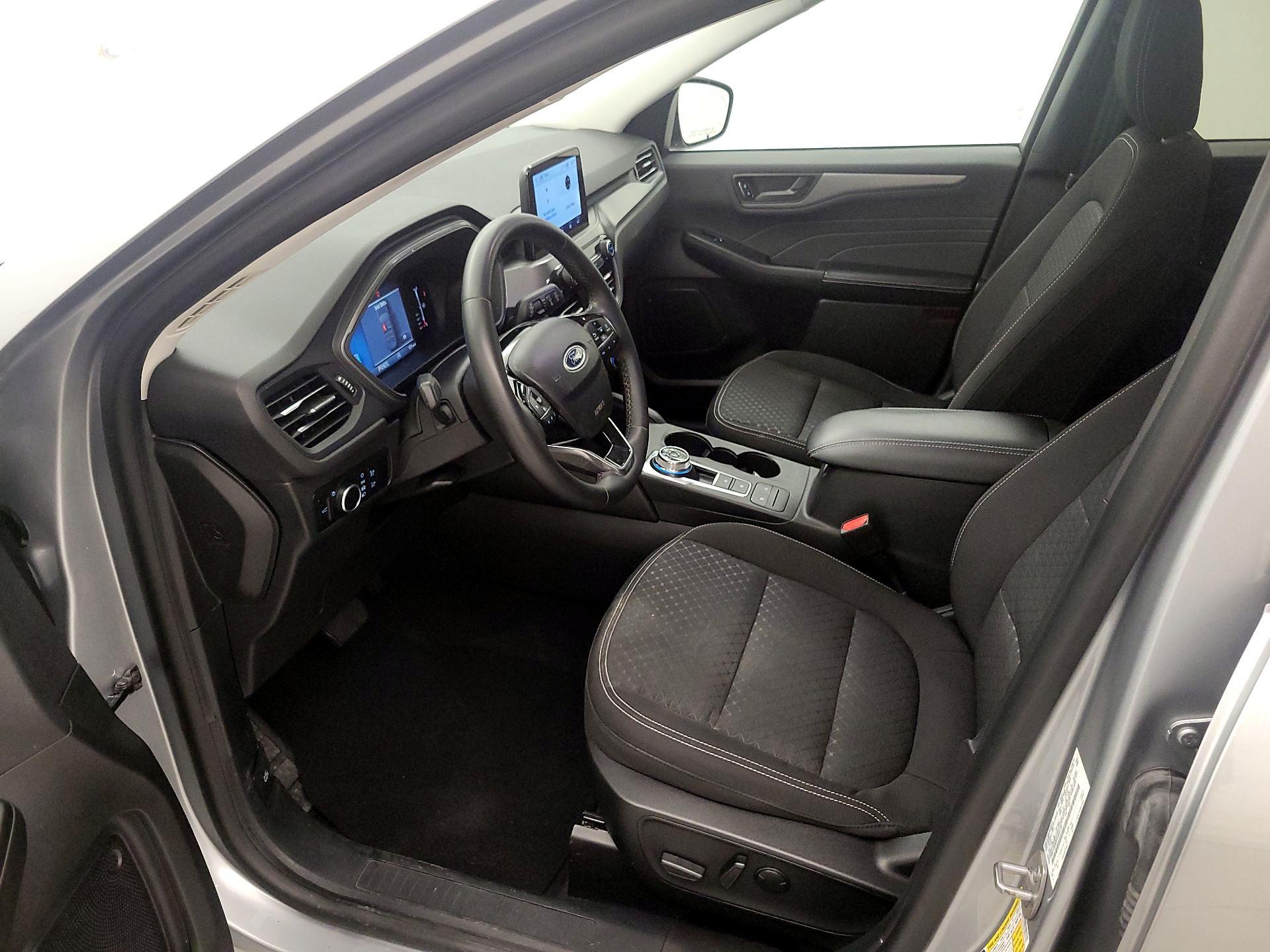 Thumbnail: 2023 Ford Escape - 9