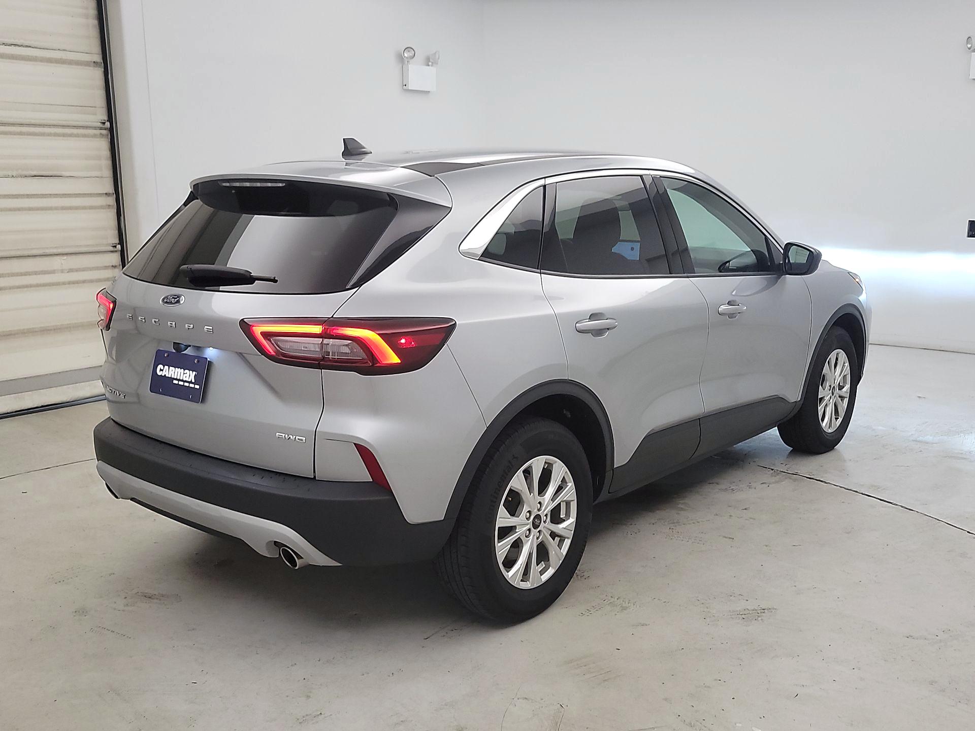 Thumbnail: 2023 Ford Escape - 5