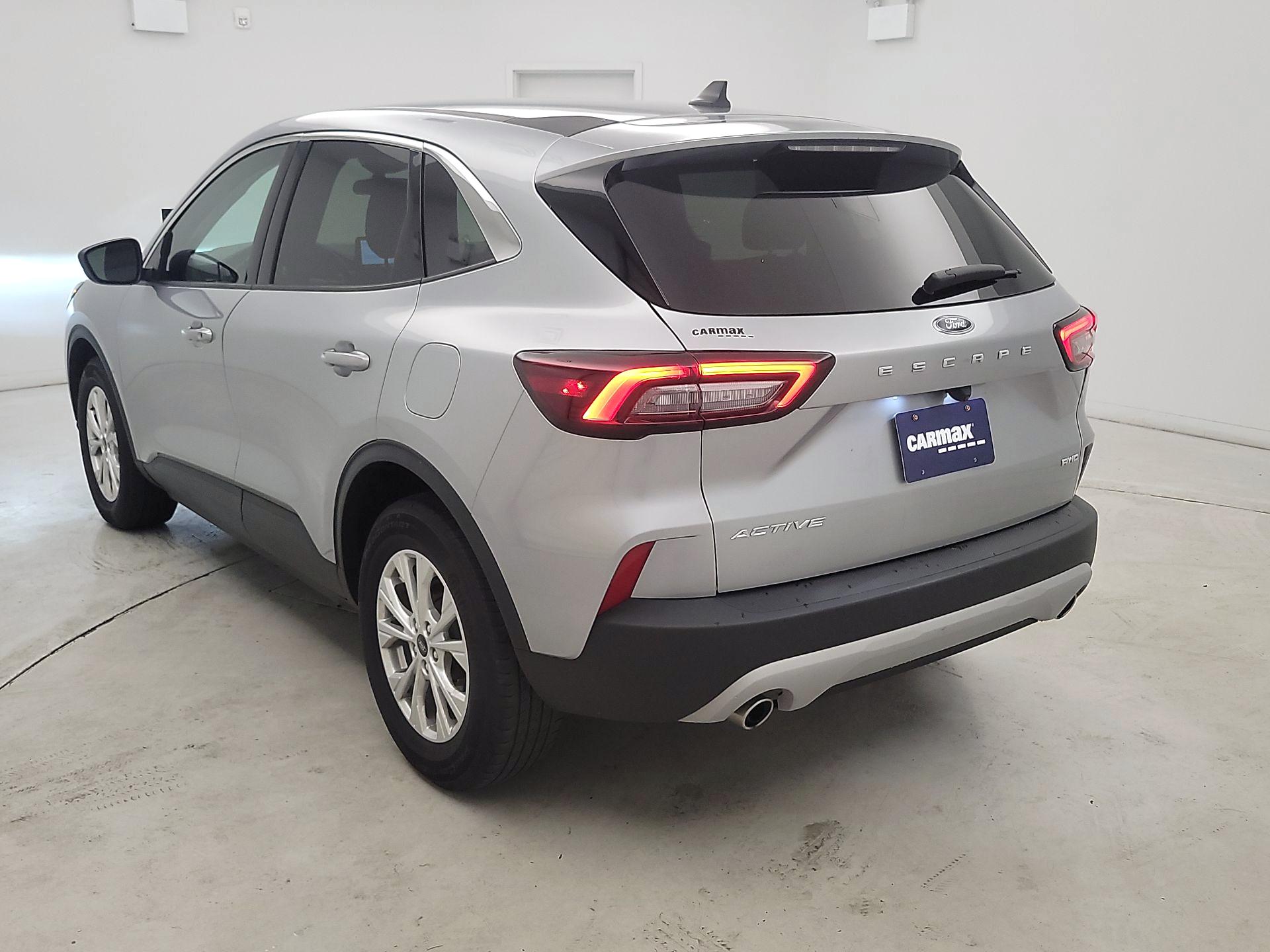 Thumbnail: 2023 Ford Escape - 7