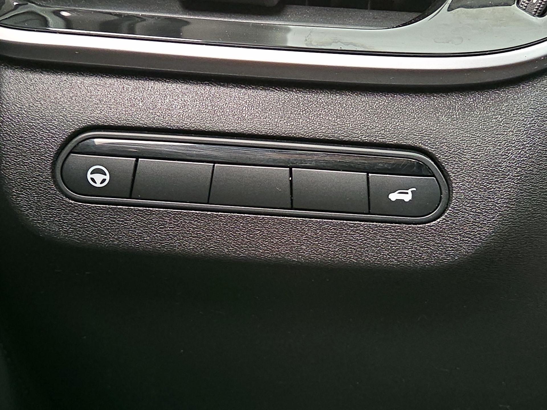 Thumbnail: 2023 INFINITI QX60 - 13