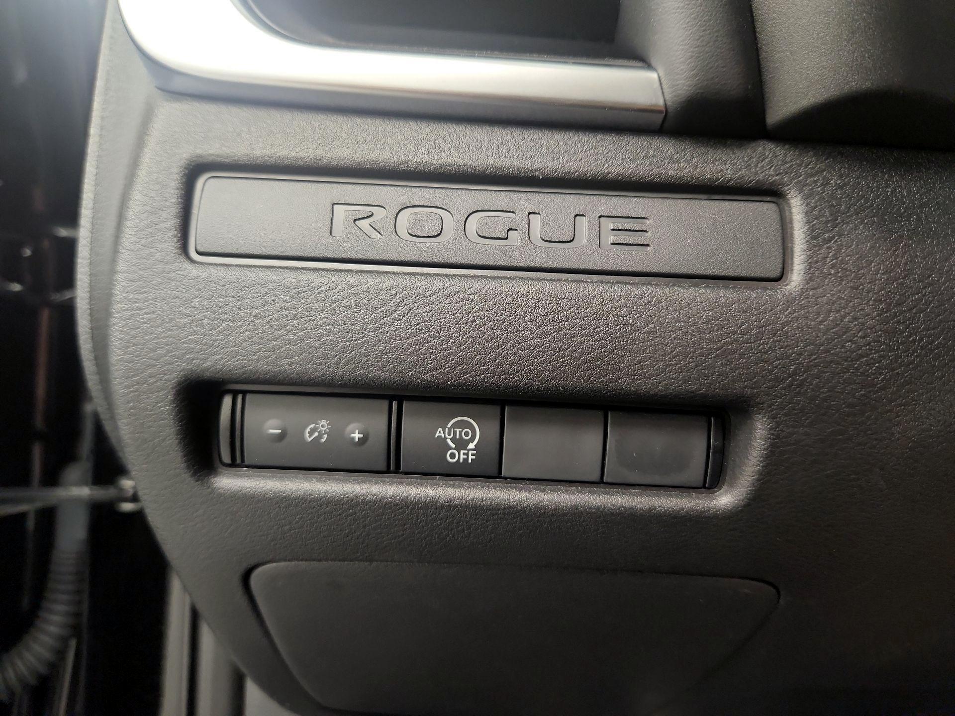 Thumbnail: 2023 Nissan Rogue - 13