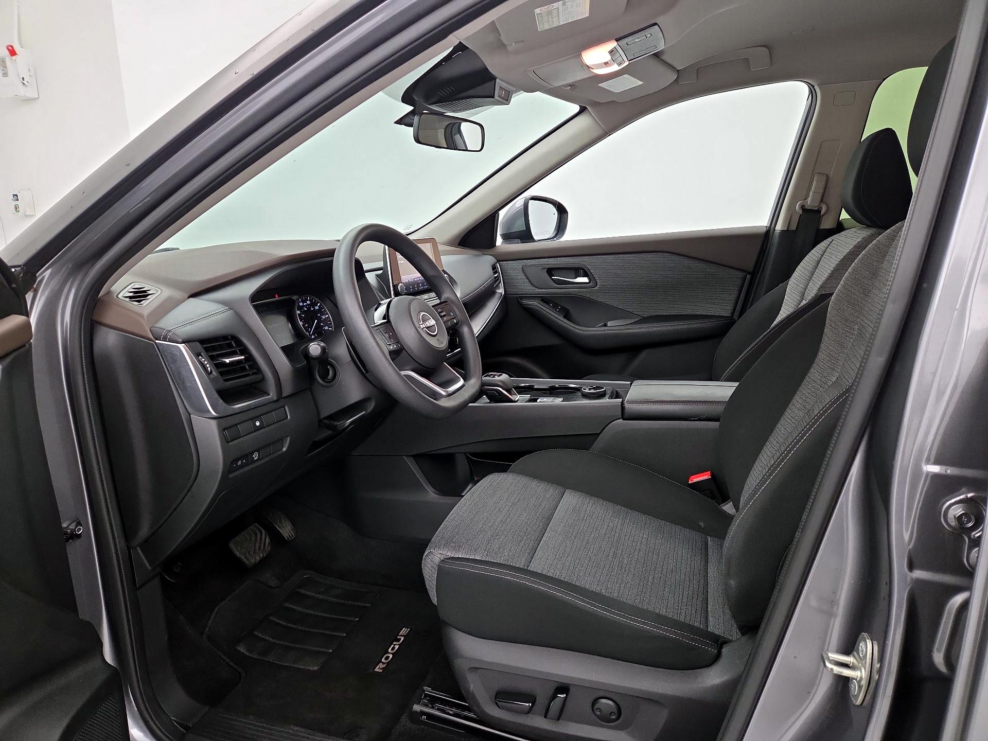 Thumbnail: 2023 Nissan Rogue - 11