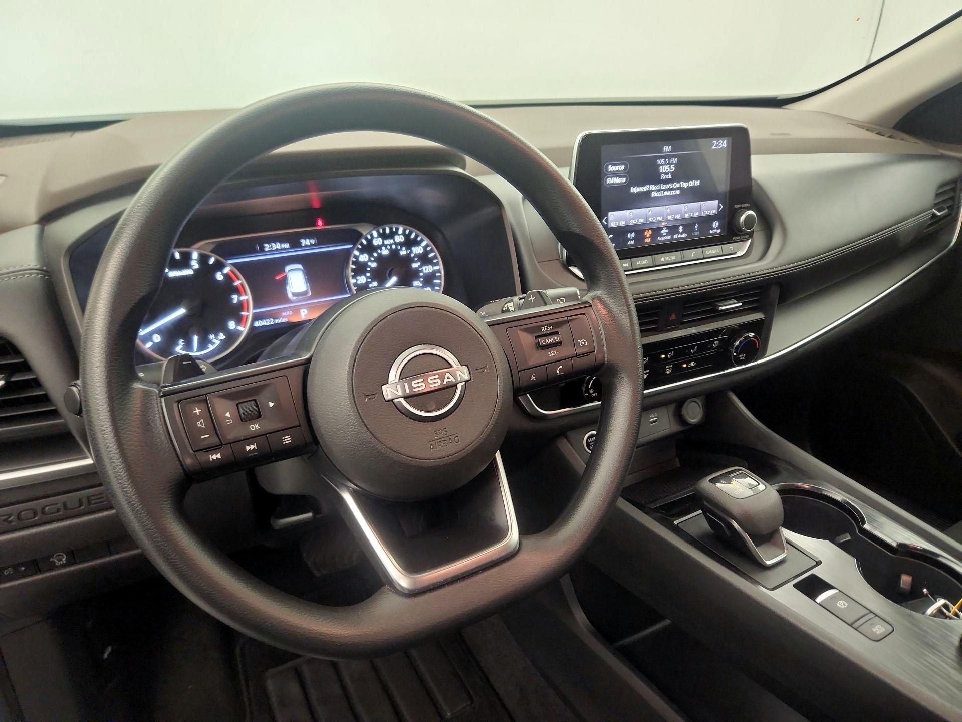 Thumbnail: 2023 Nissan Rogue - 9