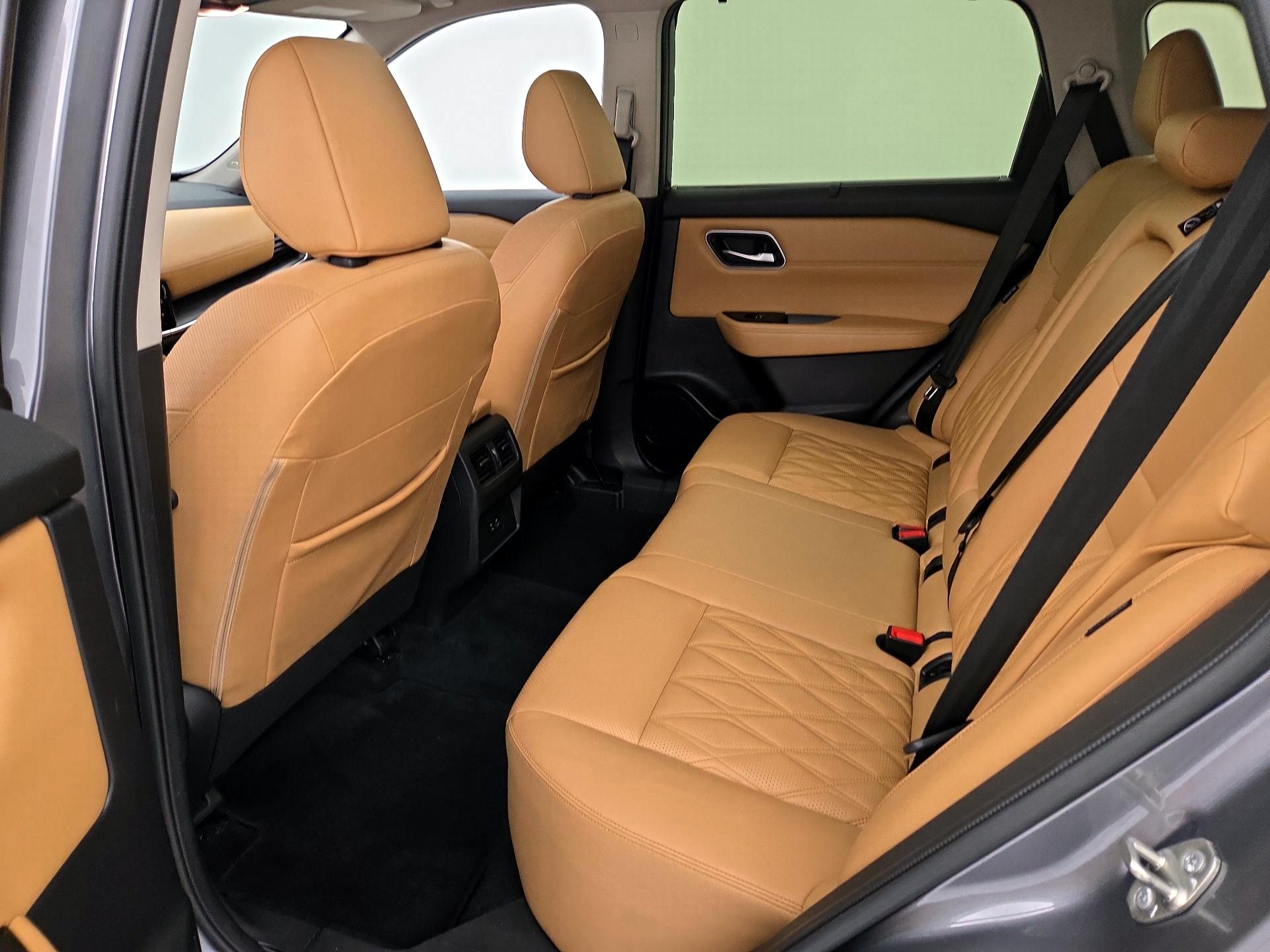 Thumbnail: 2023 Nissan Rogue - 20