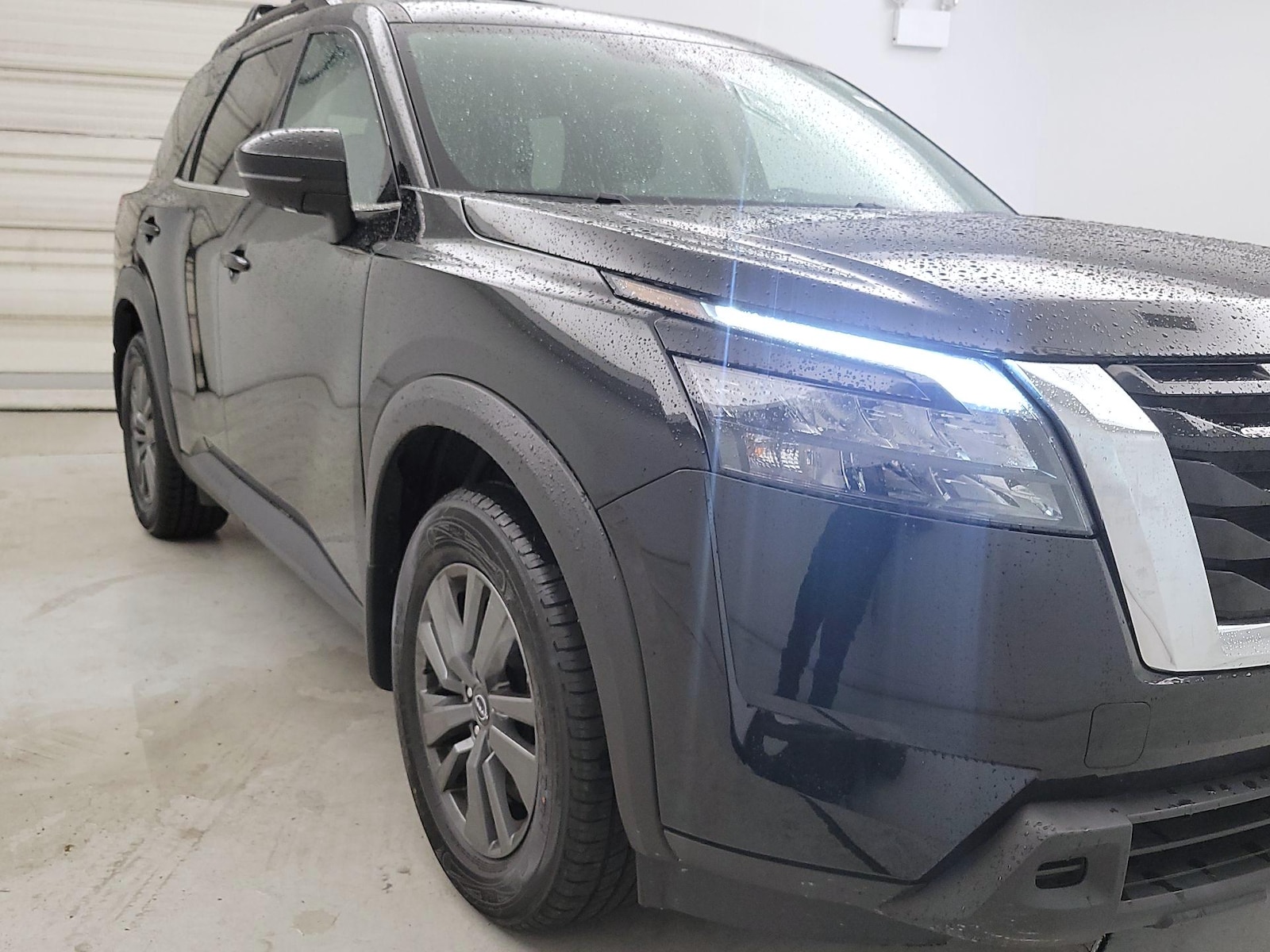 2024 Nissan Pathfinder SV - Photo 1