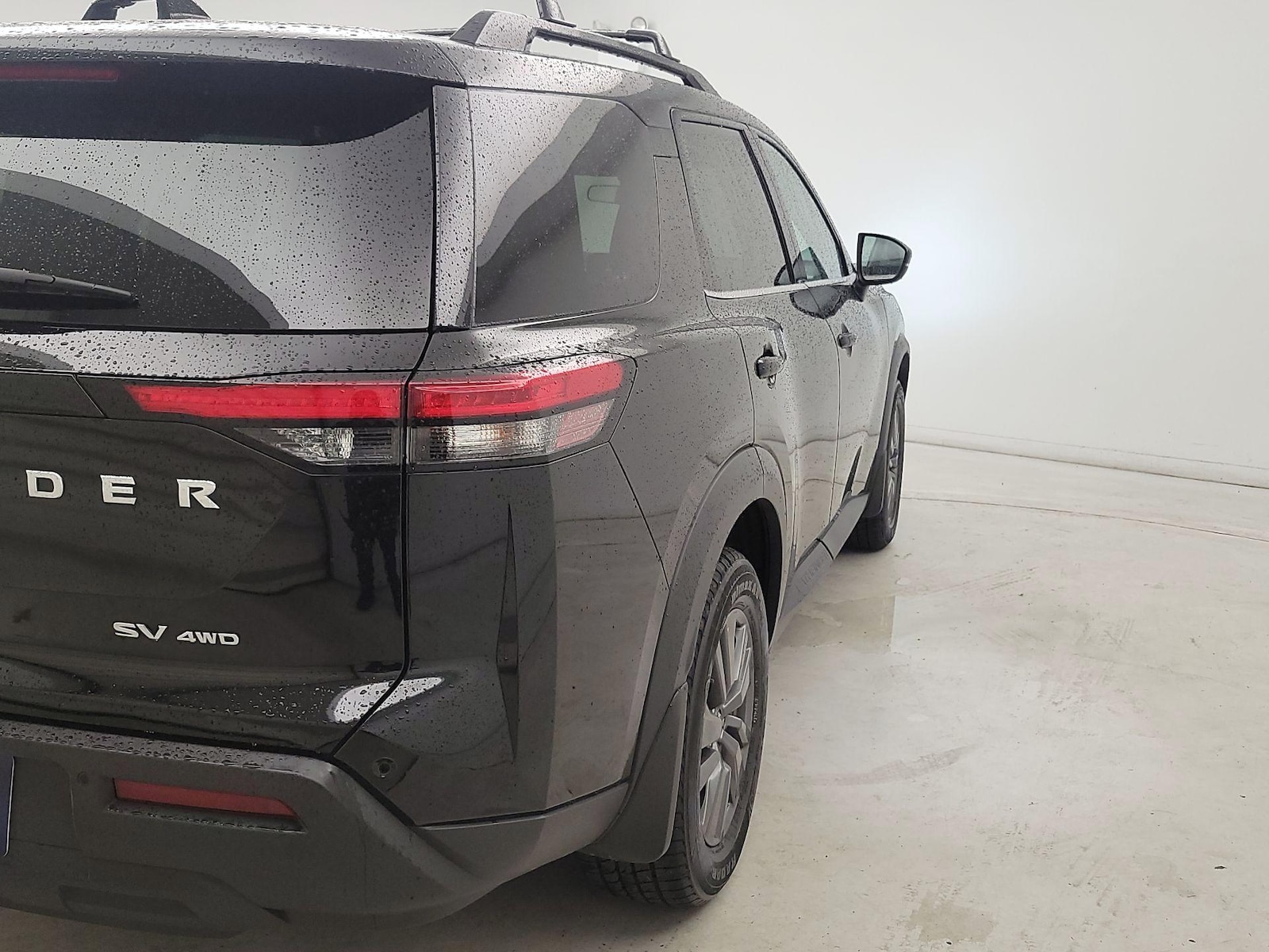 2024 Nissan Pathfinder SV - Photo 5