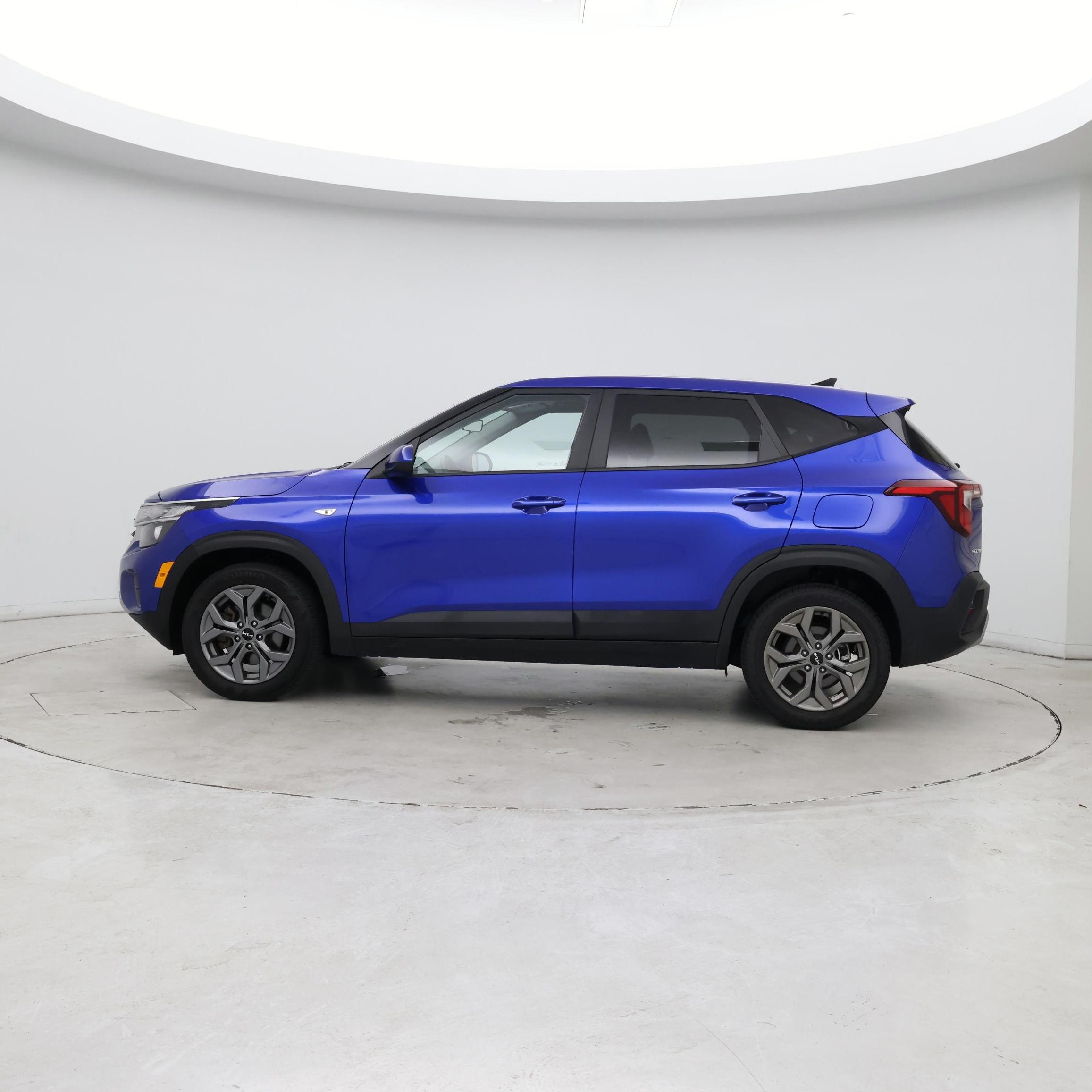 Thumbnail: 2024 Kia Seltos - 2