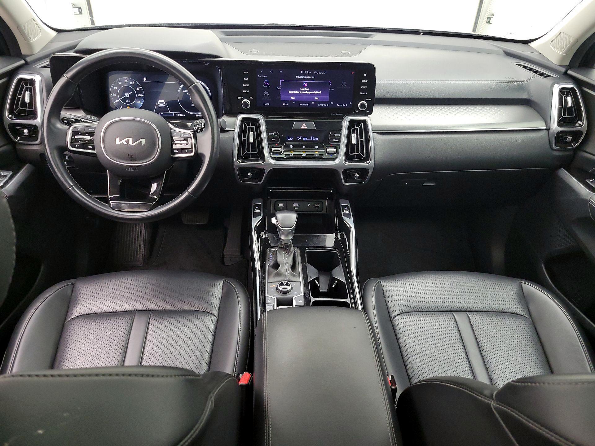 Thumbnail: 2023 Kia Sorento - 9