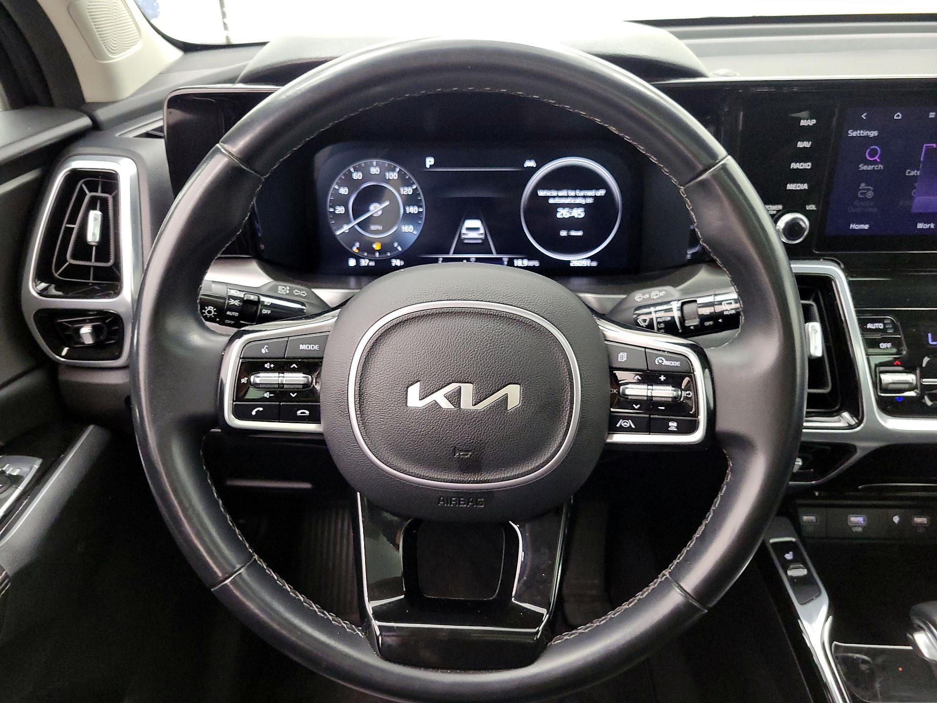 Thumbnail: 2023 Kia Sorento - 10
