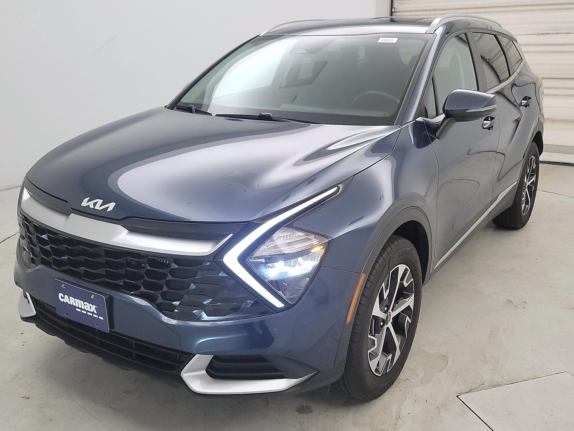 Thumbnail: 2023 Kia Sportage - 3