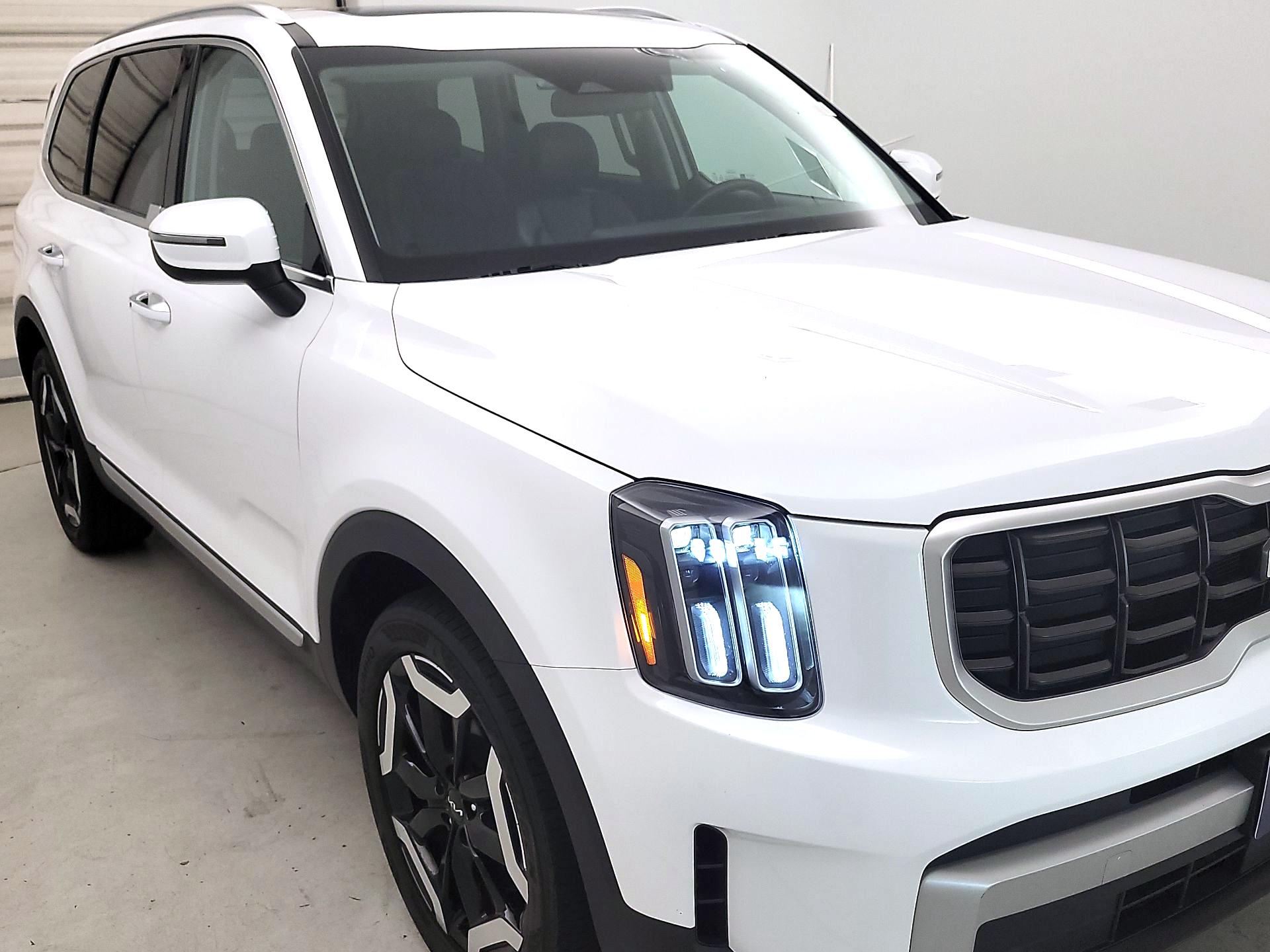 Thumbnail: 2023 Kia Telluride - 1