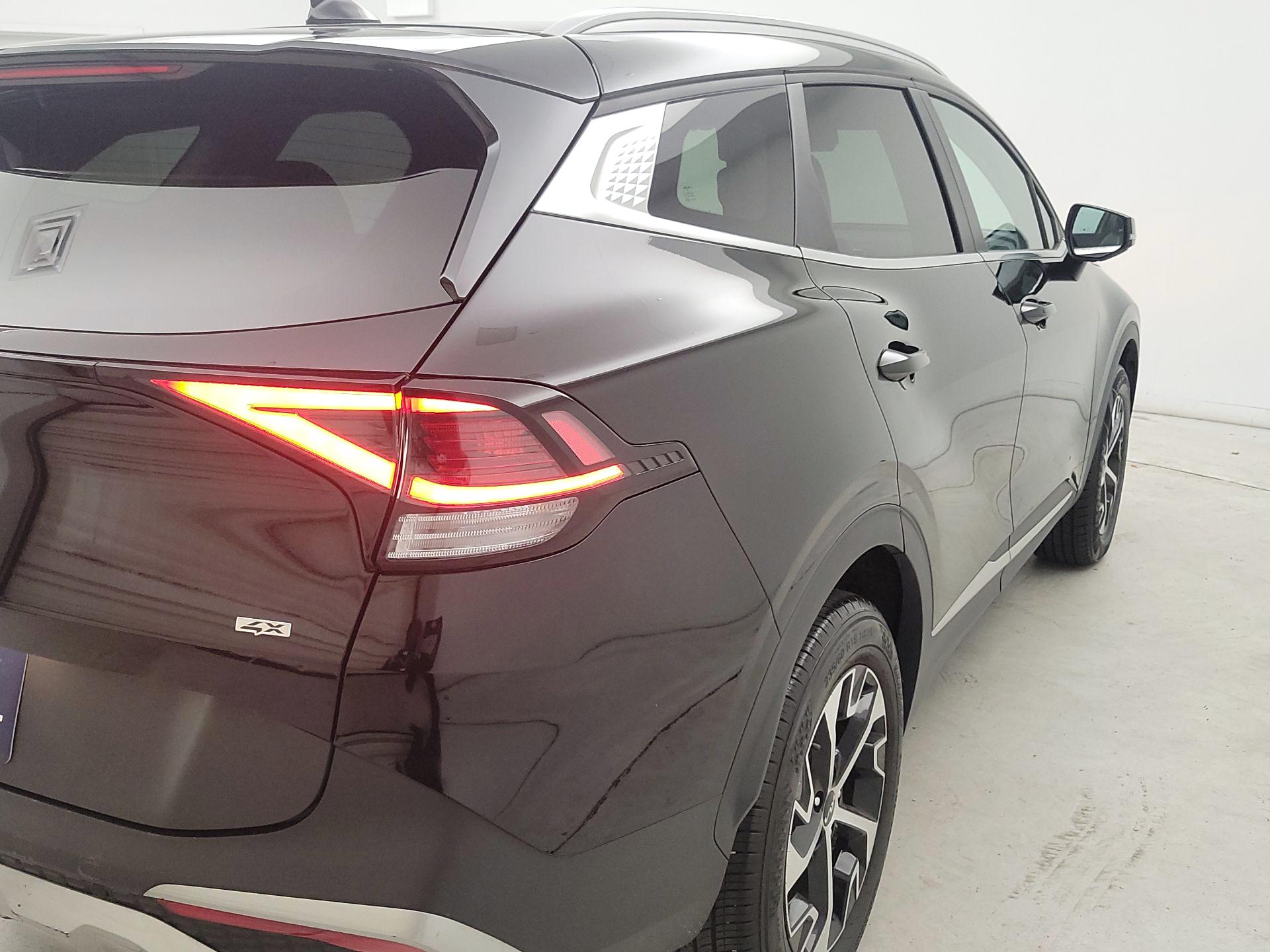 Thumbnail: 2024 Kia Sportage - 5