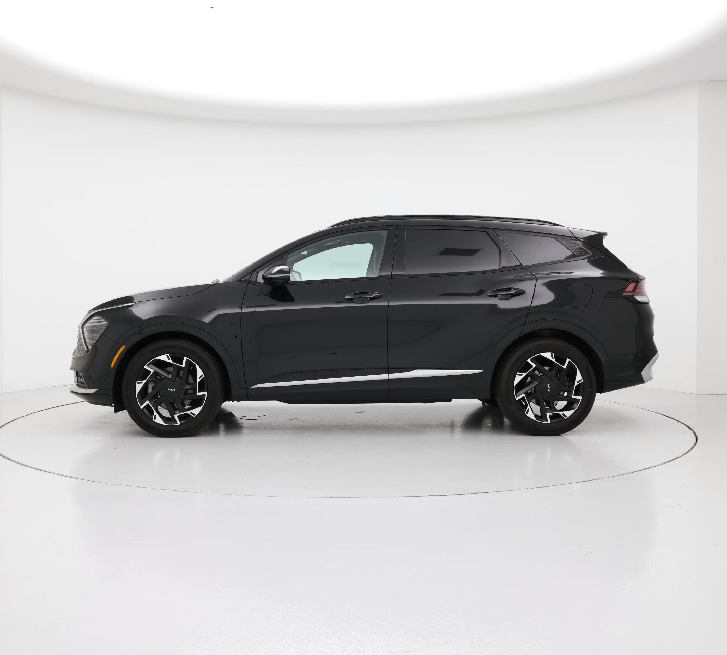 Thumbnail: 2023 Kia Sportage - 3