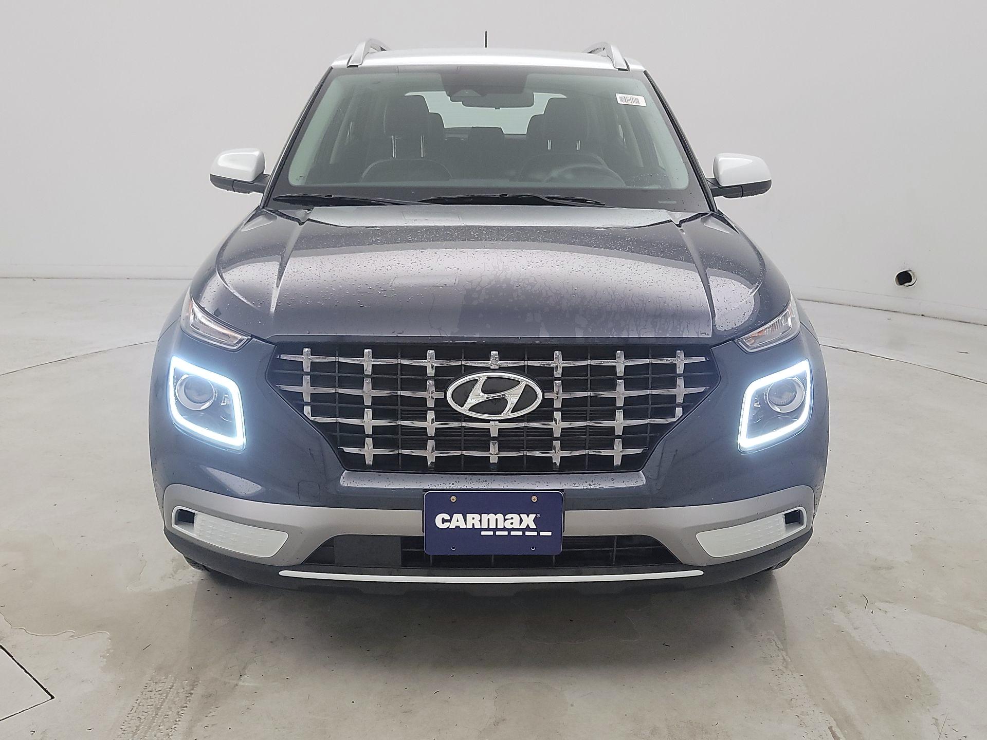 Thumbnail: 2023 Hyundai Venue - 2