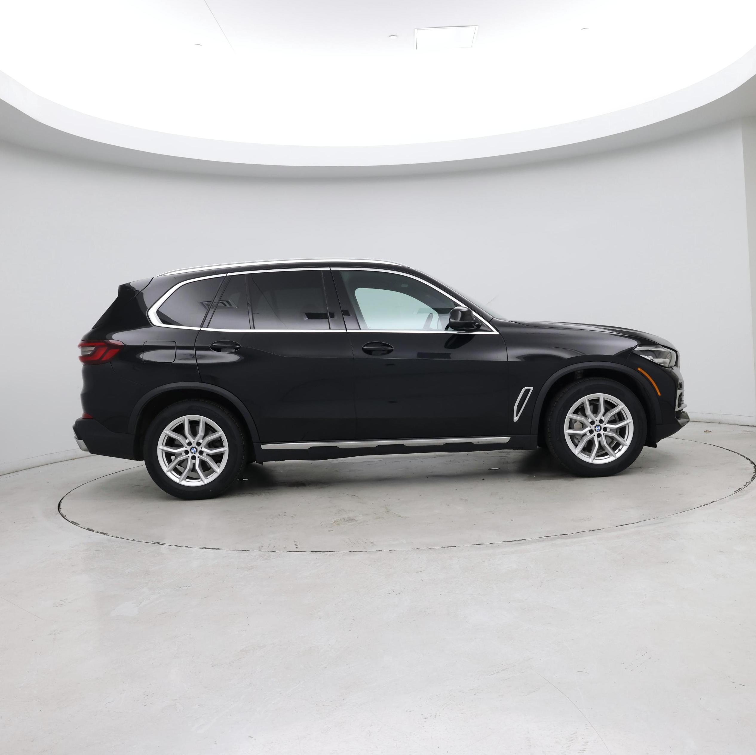 Thumbnail: 2023 BMW X5 - 7