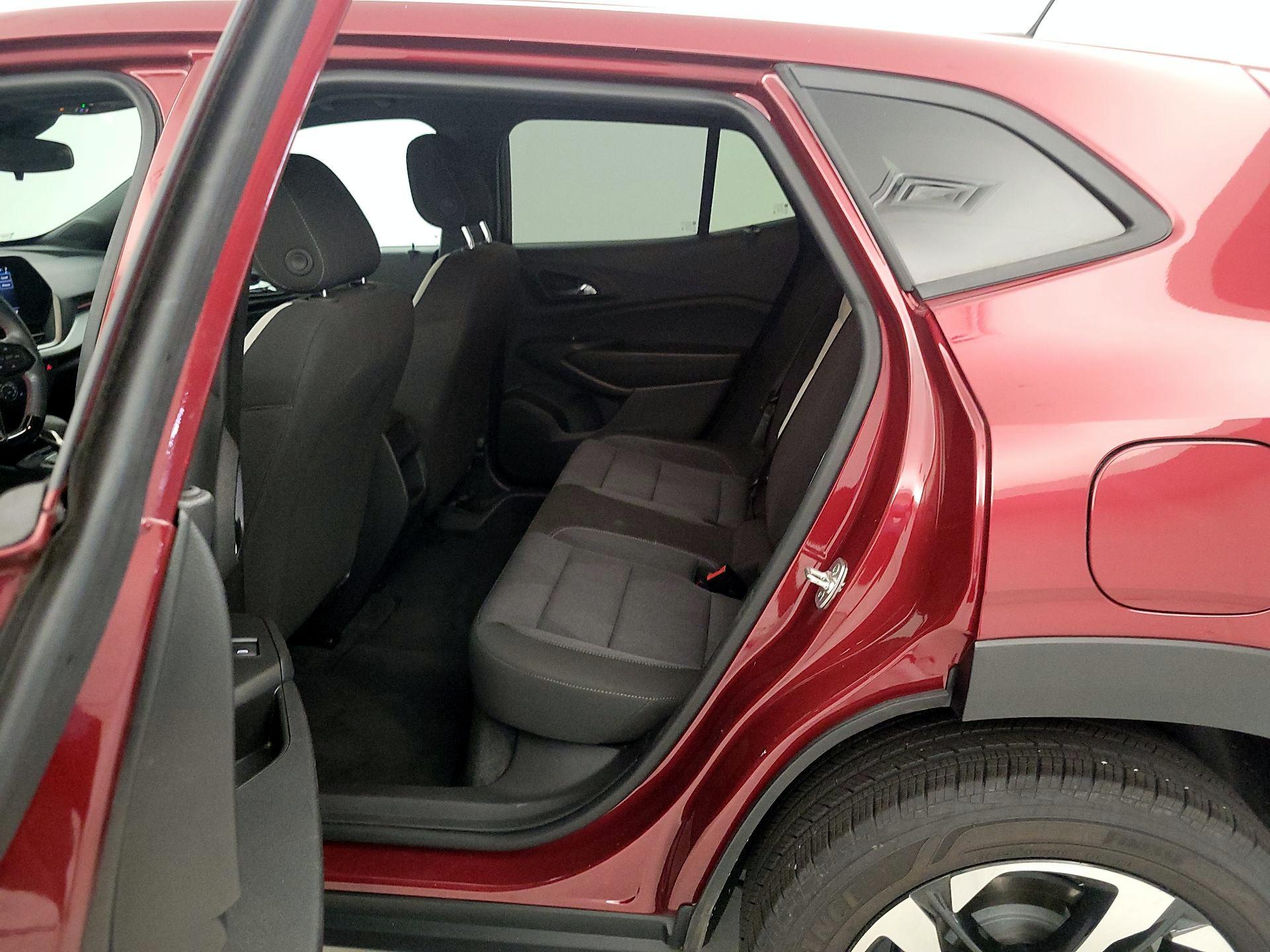 Thumbnail: 2025 Chevrolet Trax - 17