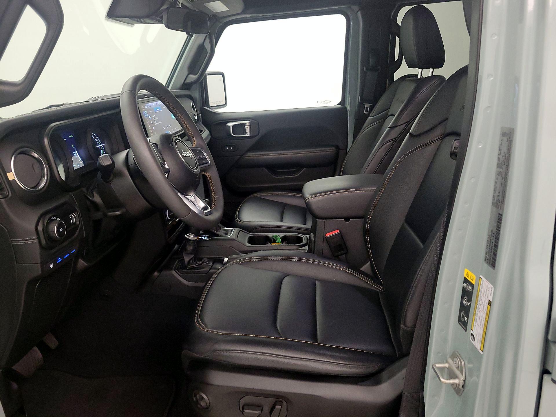 Thumbnail: 2024 Jeep Wrangler - 9