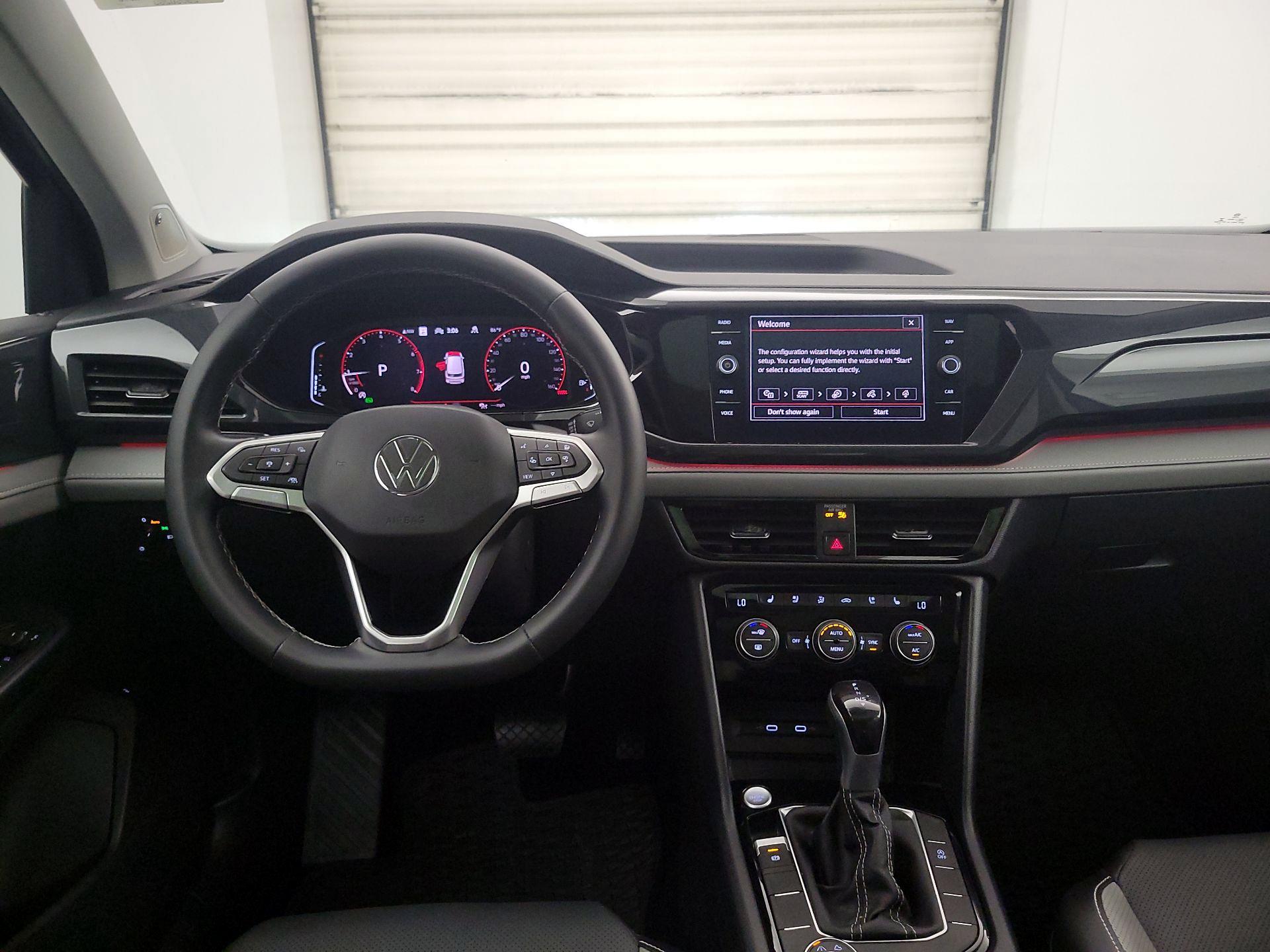 Thumbnail: 2022 Volkswagen Taos - 9