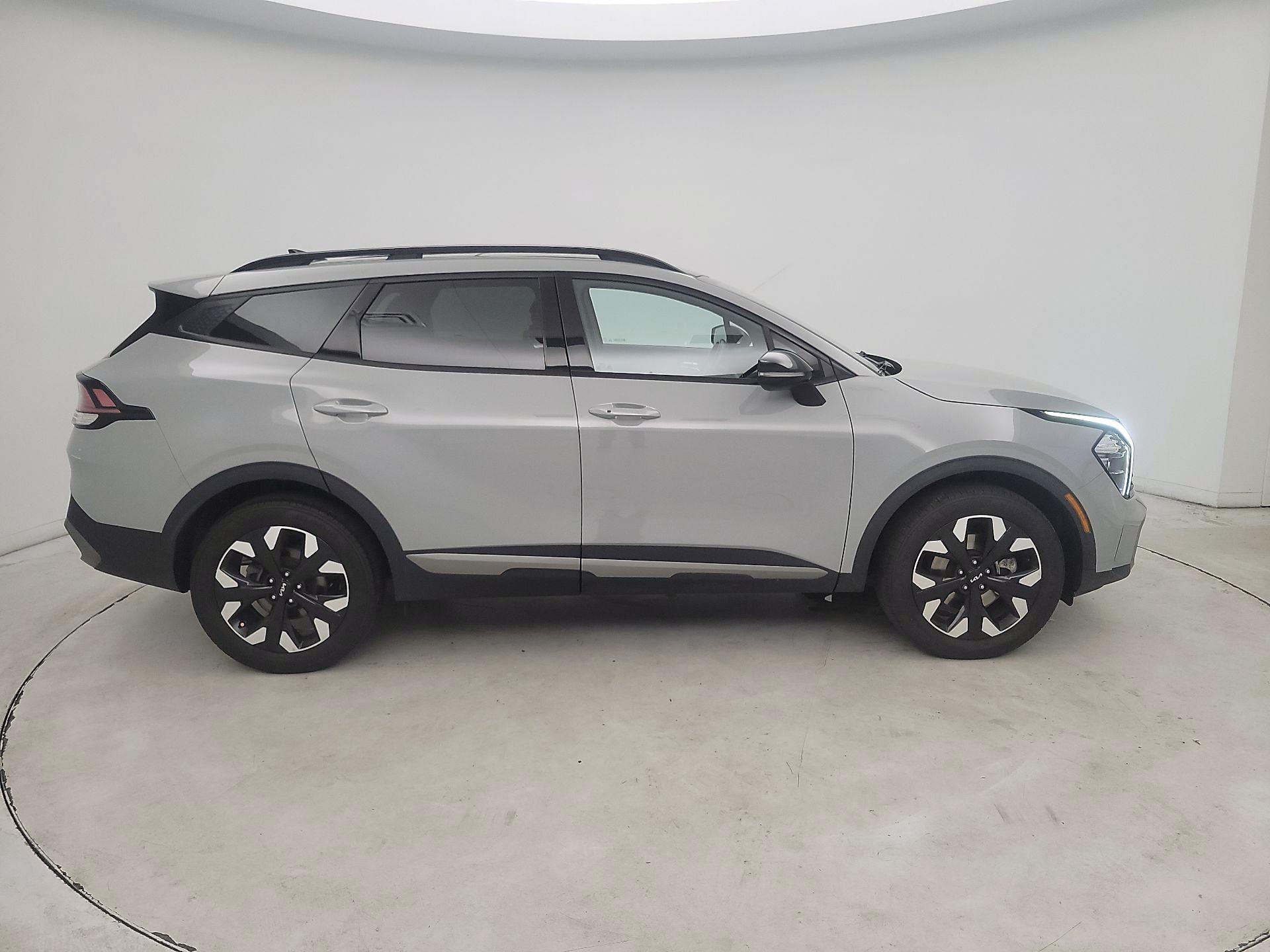 Thumbnail: 2023 Kia Sportage - 4