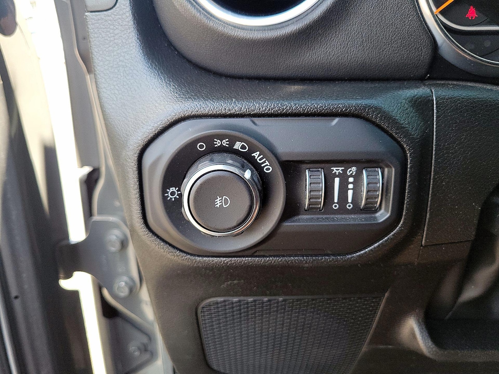 2022 Jeep Wrangler Unlimited Sahara - Photo 12