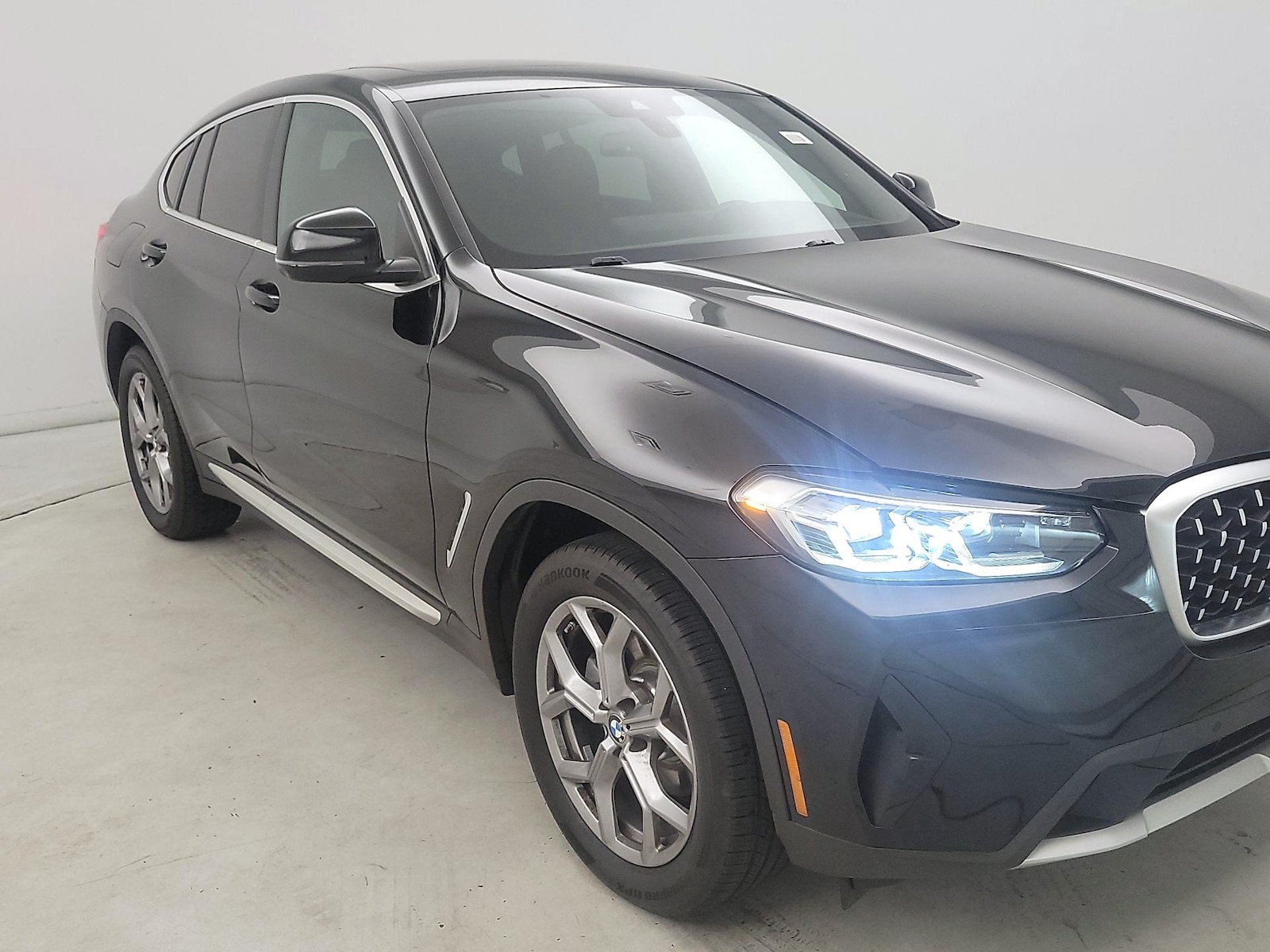 2023 BMW X4