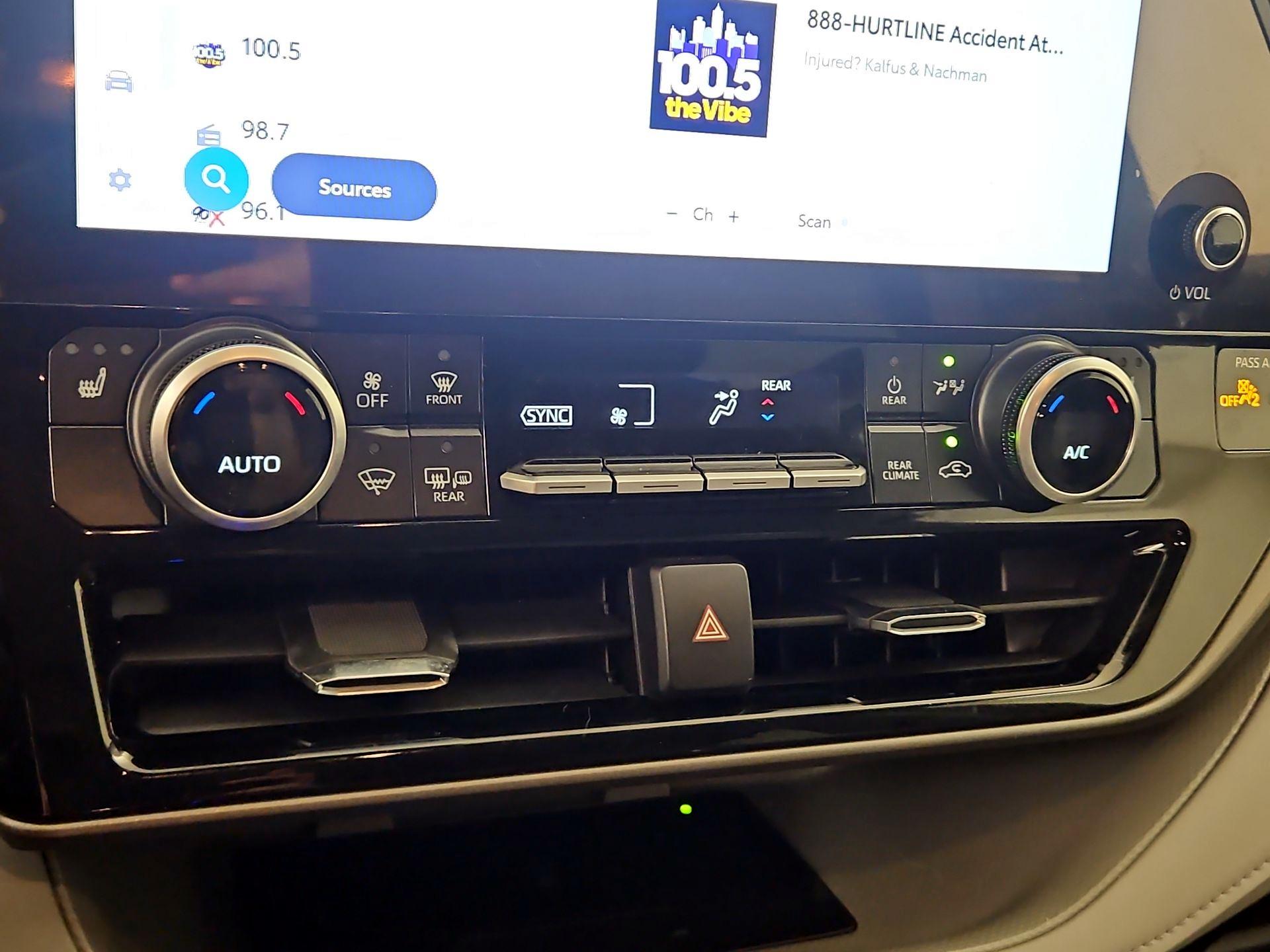 Thumbnail: 2025 Toyota Highlander - 16