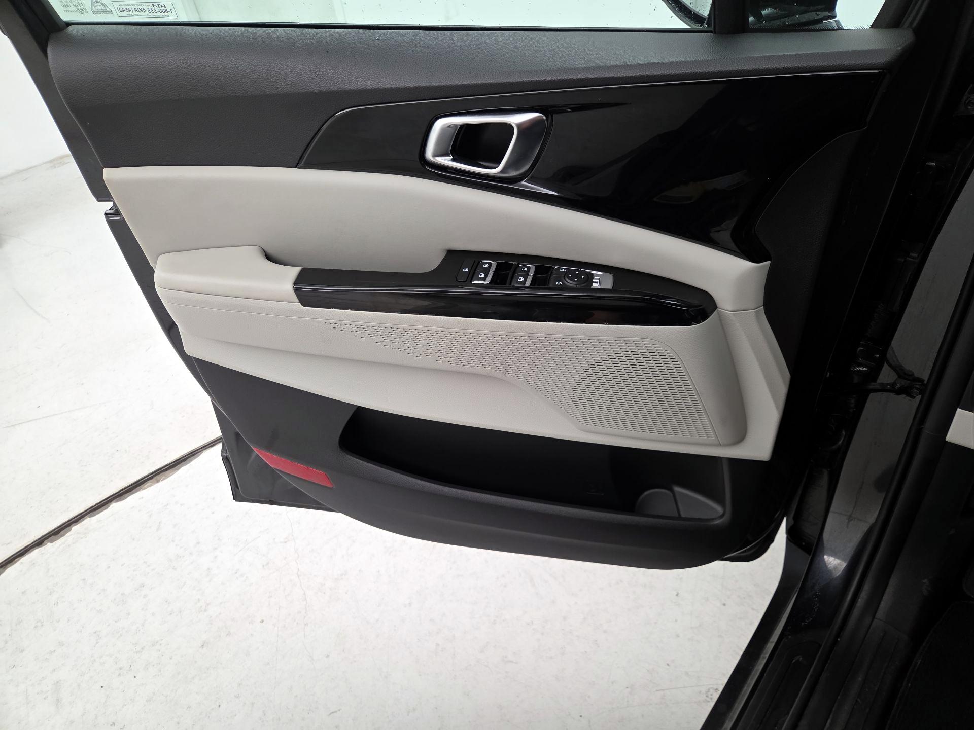 Thumbnail: 2024 Kia Carnival - 12