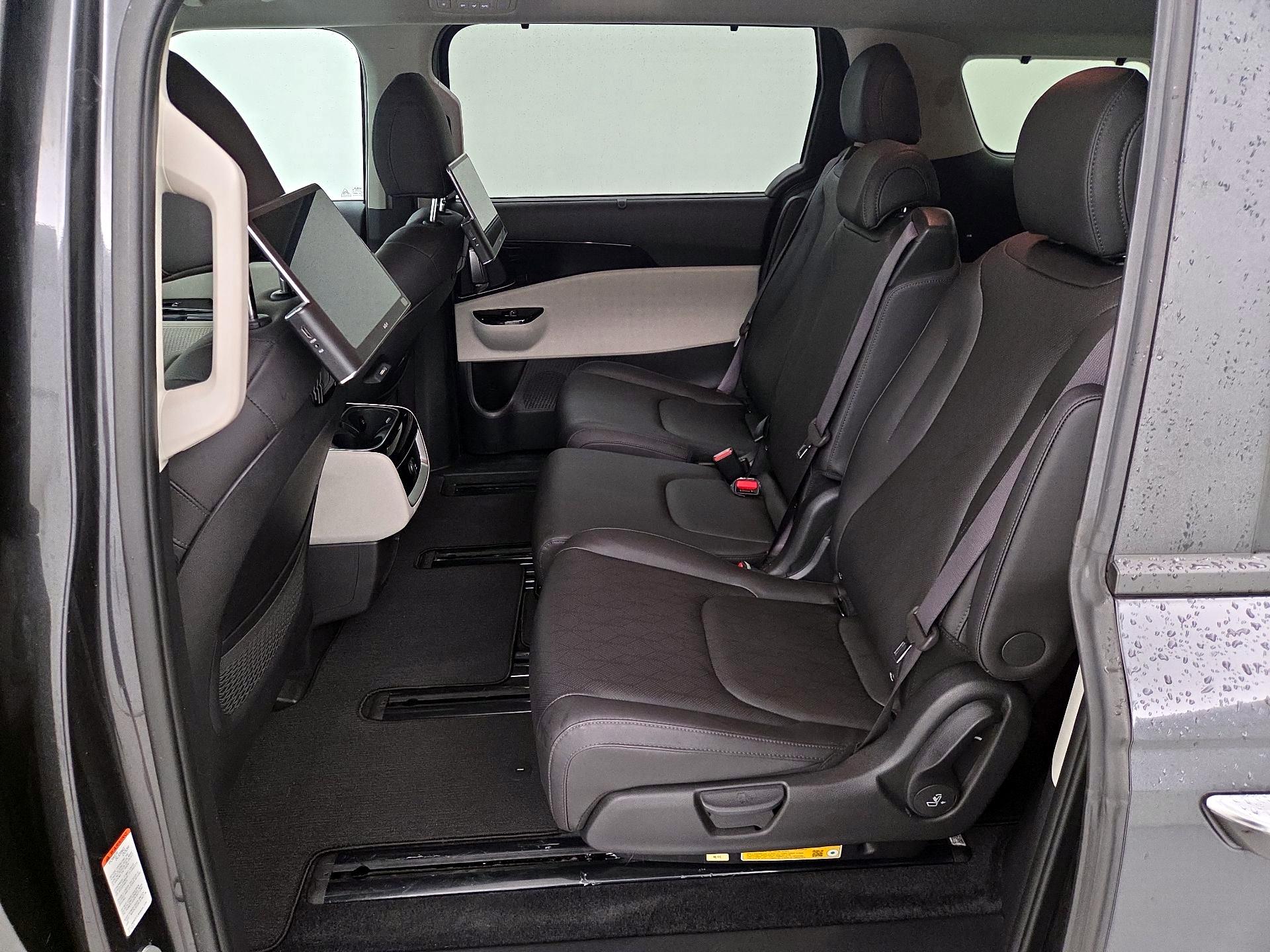 Thumbnail: 2024 Kia Carnival - 20