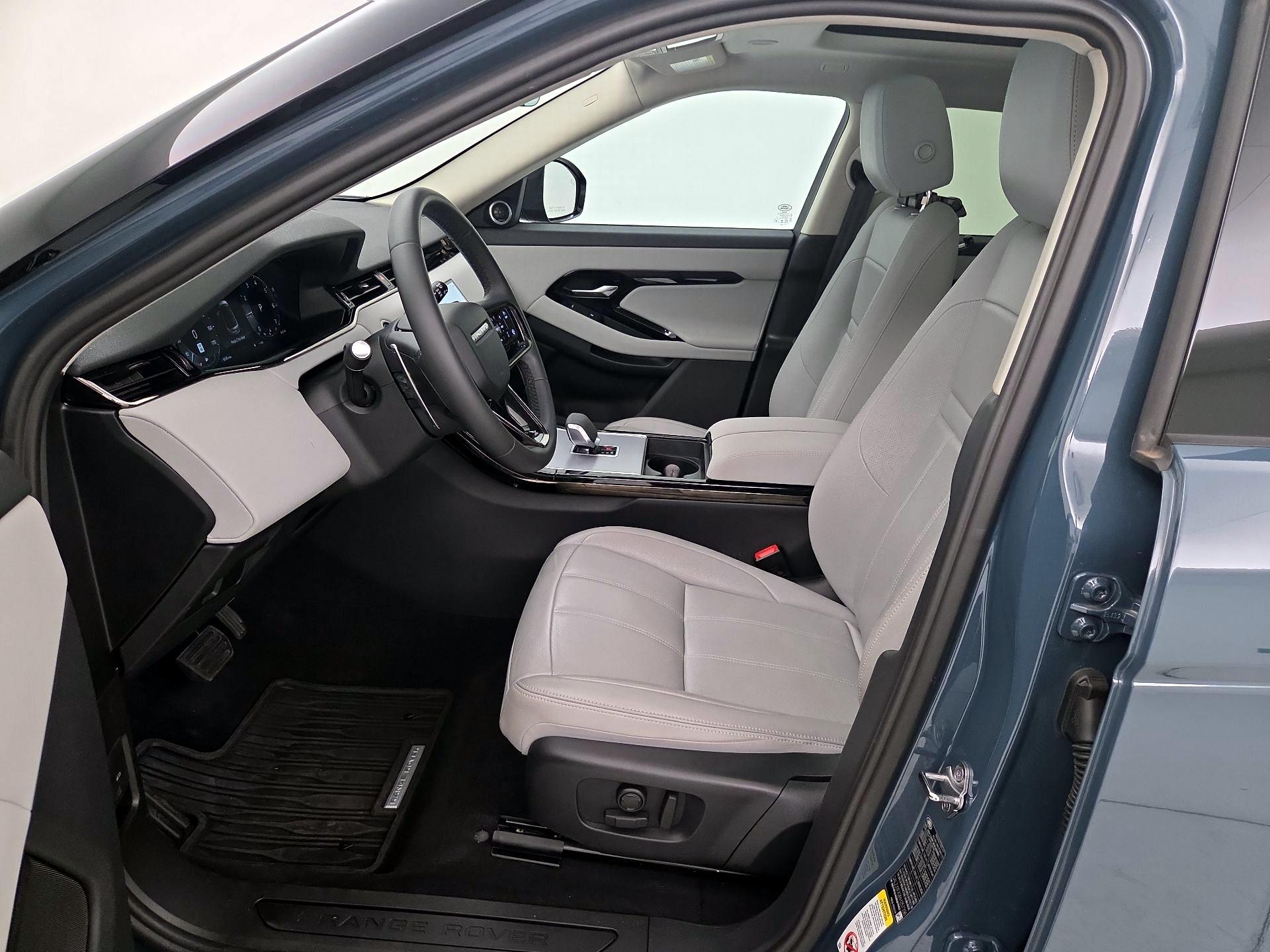 Thumbnail: 2024 Land Rover Range Rover Evoque - 11