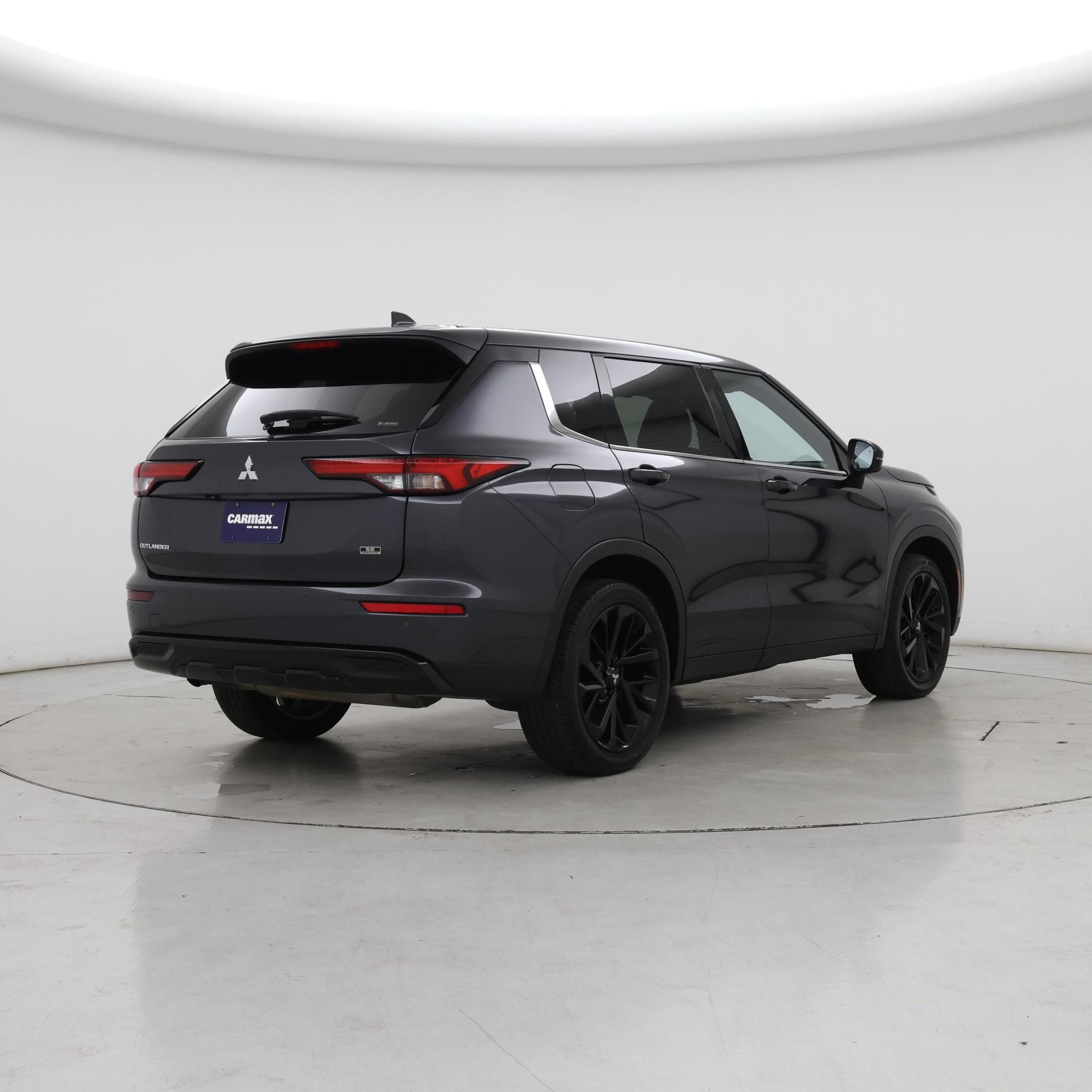 Thumbnail: 2024 Mitsubishi Outlander - 8