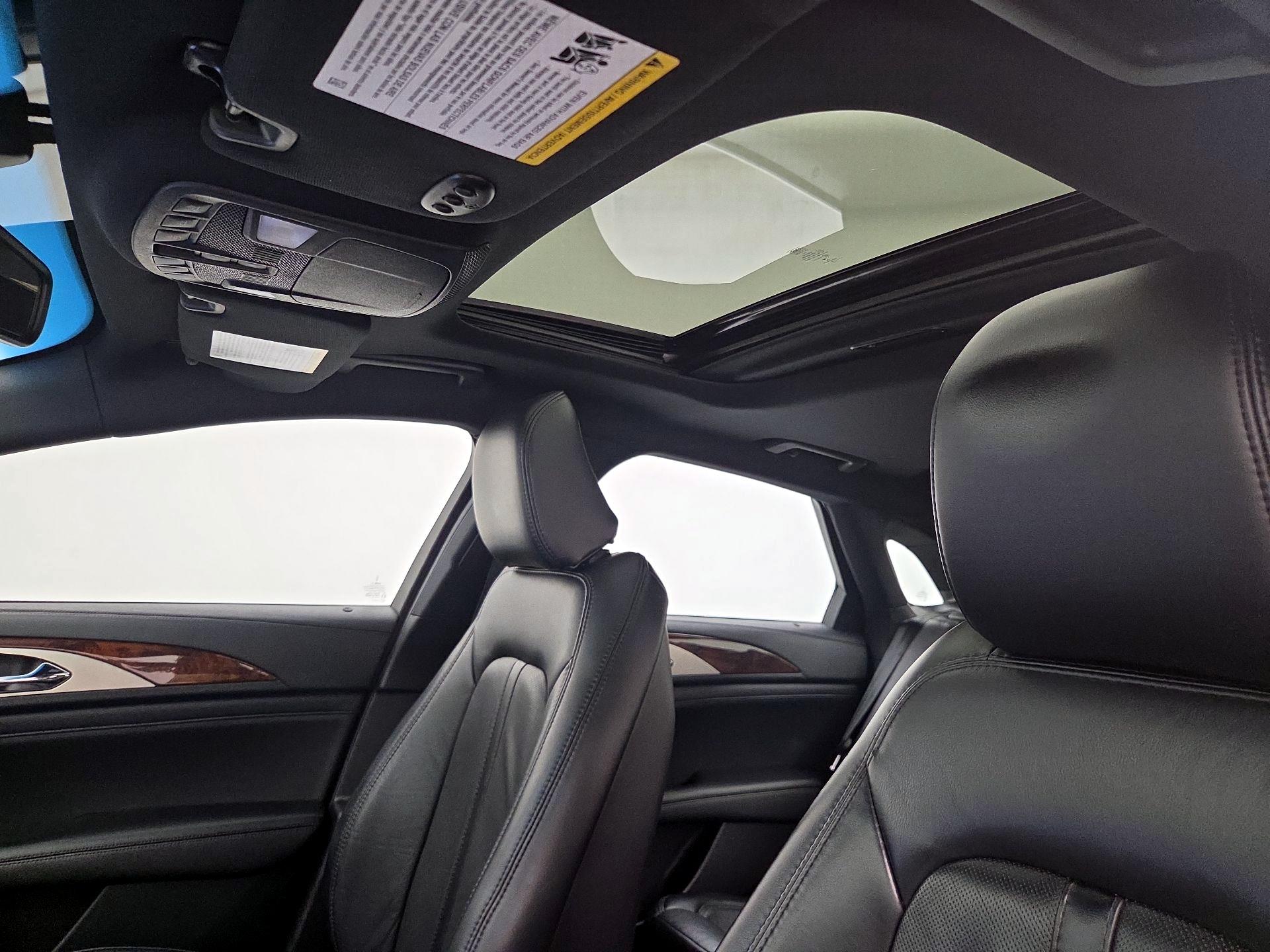 Thumbnail: 2020 Lincoln MKZ - 20