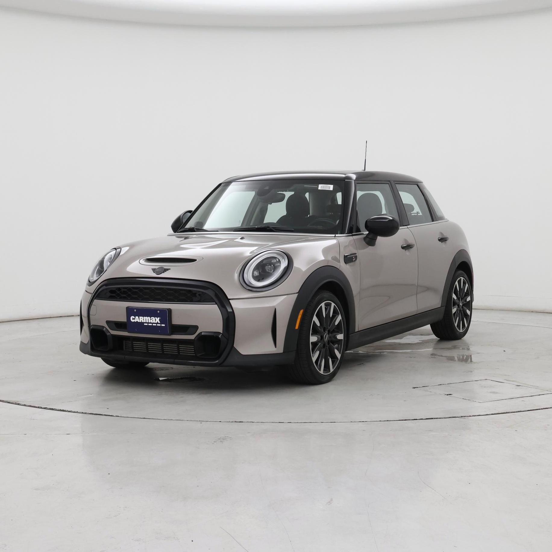 Thumbnail: 2022 MINI Cooper Hardtop - 4