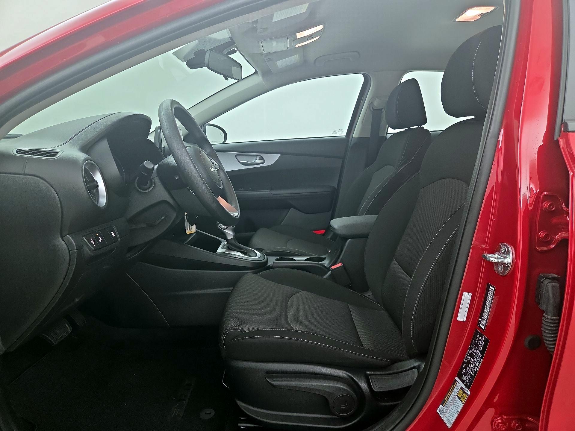 Thumbnail: 2024 Kia Forte - 11