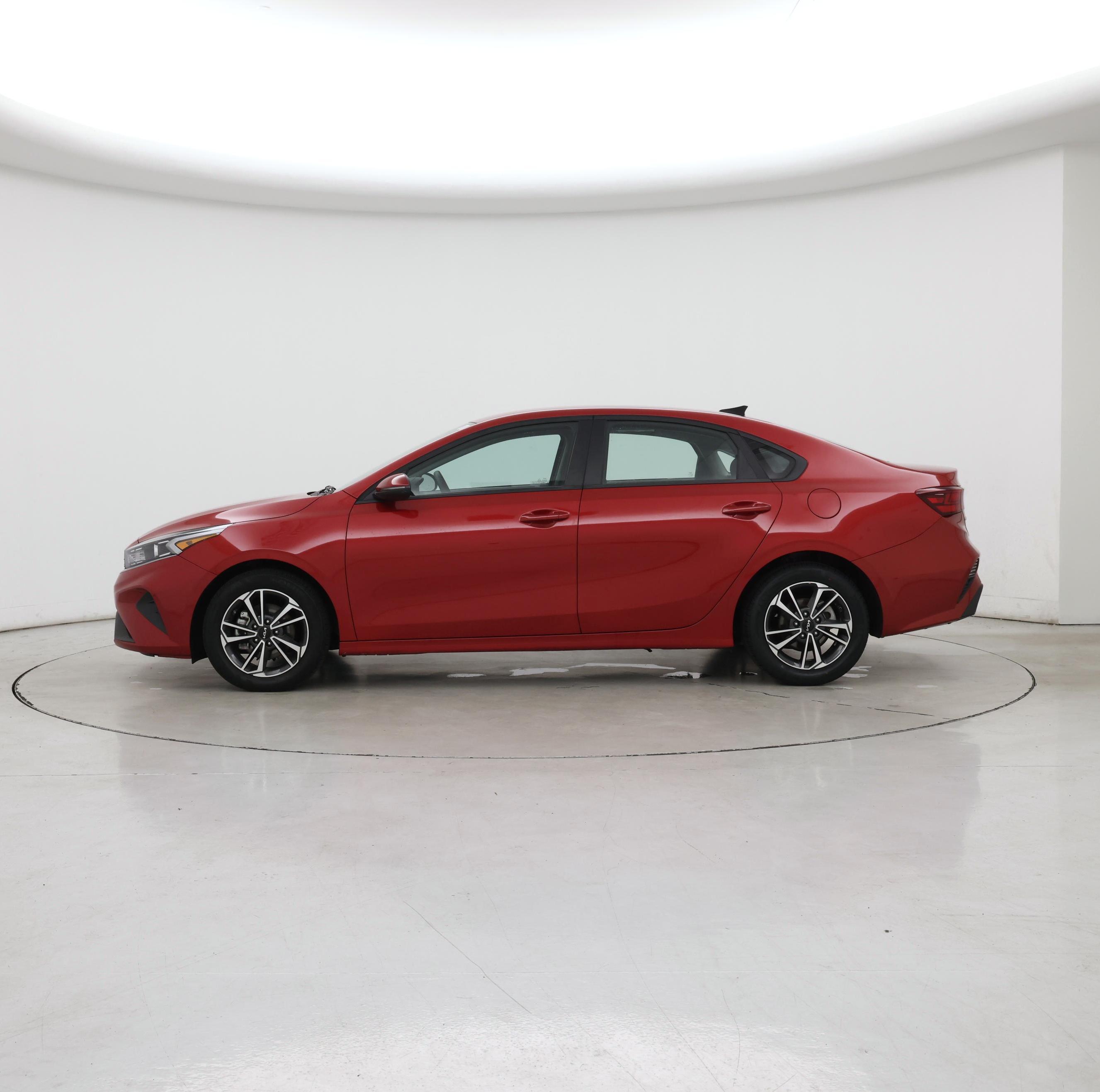 Thumbnail: 2024 Kia Forte - 3