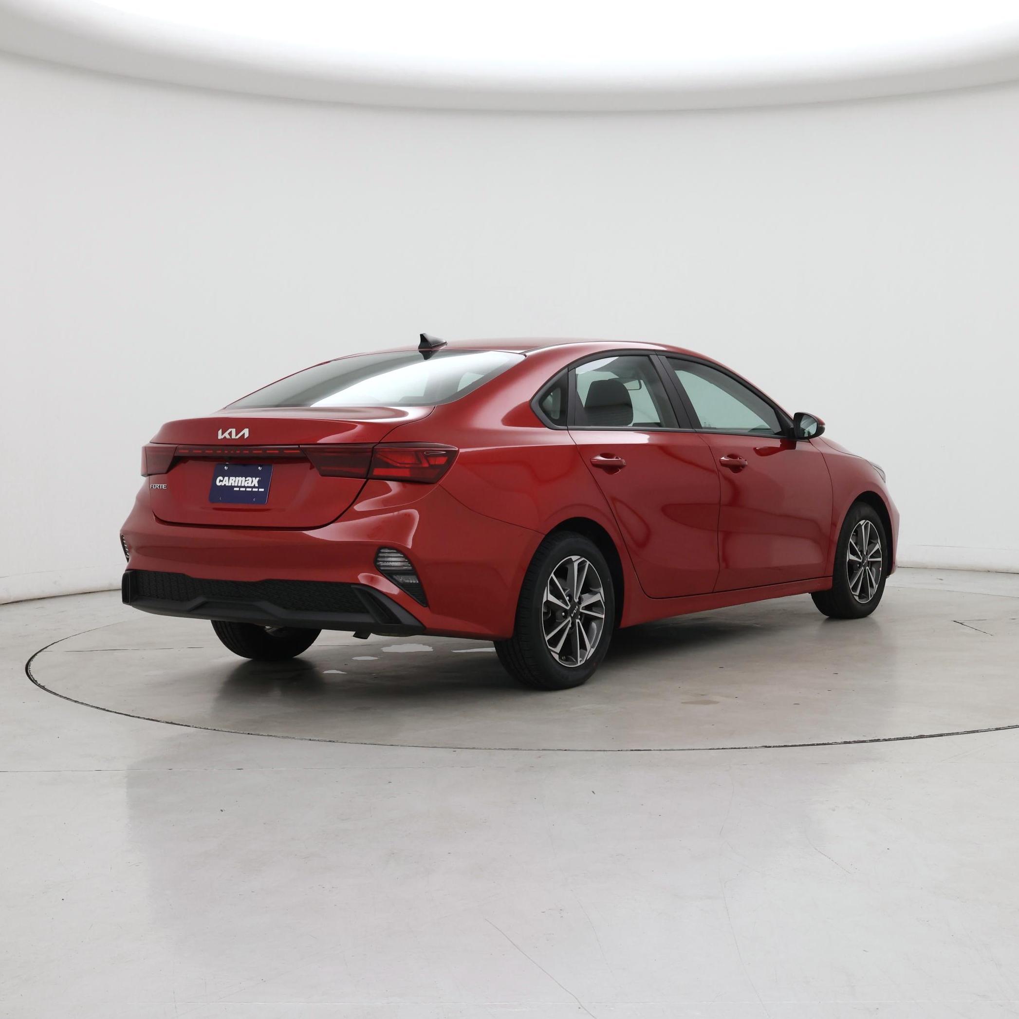 Thumbnail: 2024 Kia Forte - 8