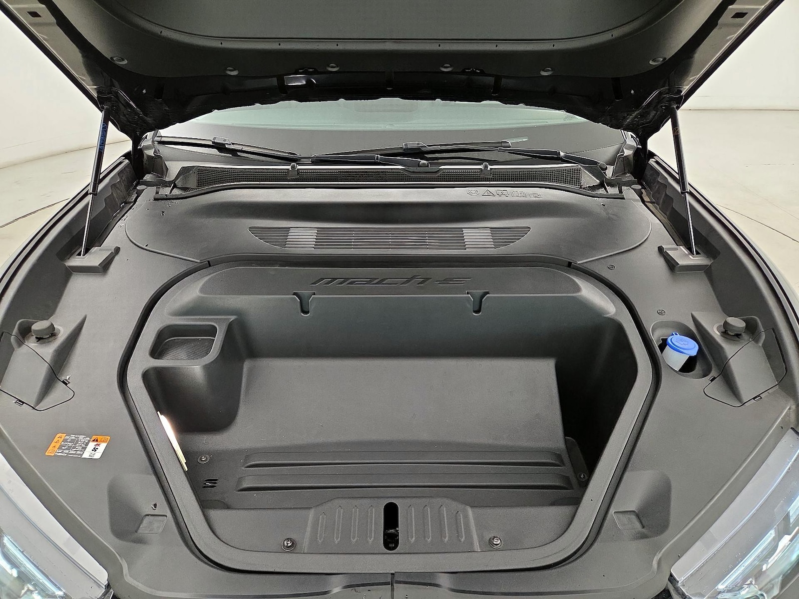 2025 Ford Mustang Mach-E Premium AWD - Photo 23