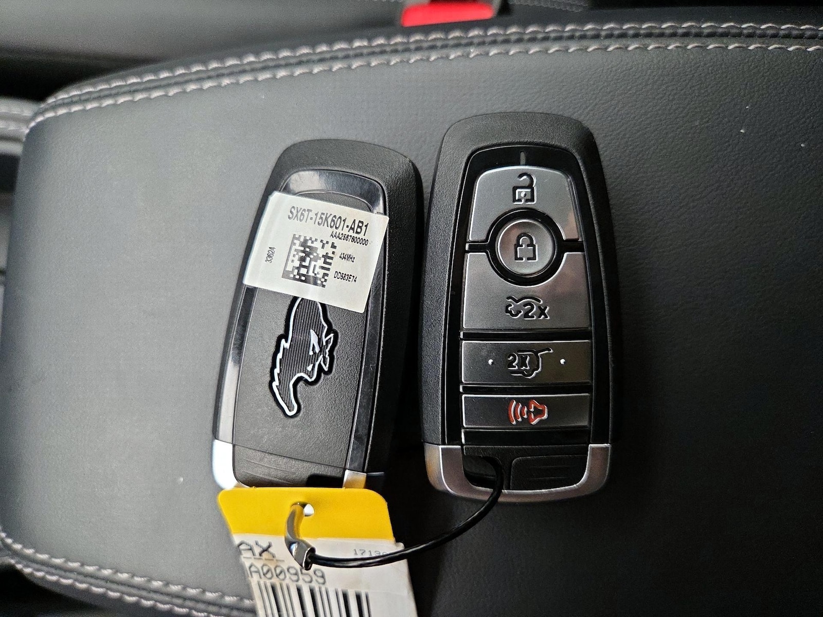 2025 Ford Mustang Mach-E Premium AWD - Photo 25
