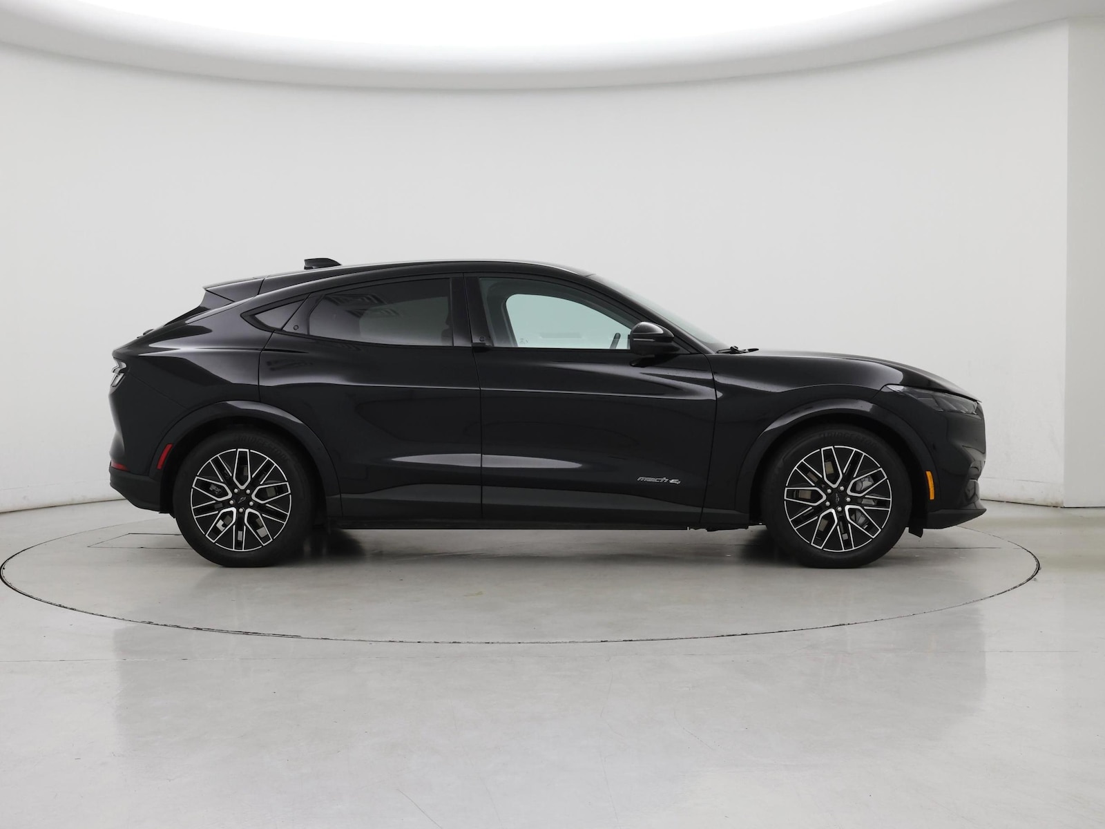 2025 Ford Mustang Mach-E Premium AWD - Photo 8