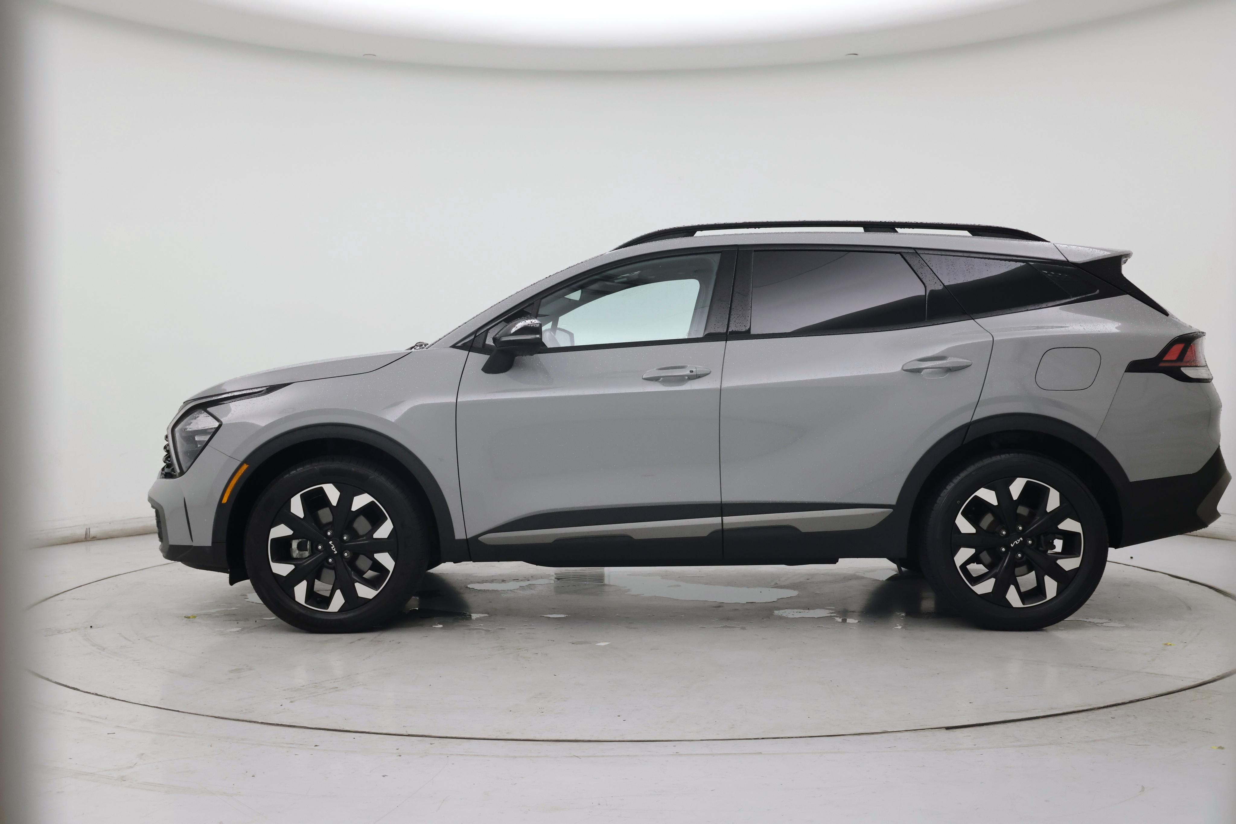 Thumbnail: 2023 Kia Sportage - 3