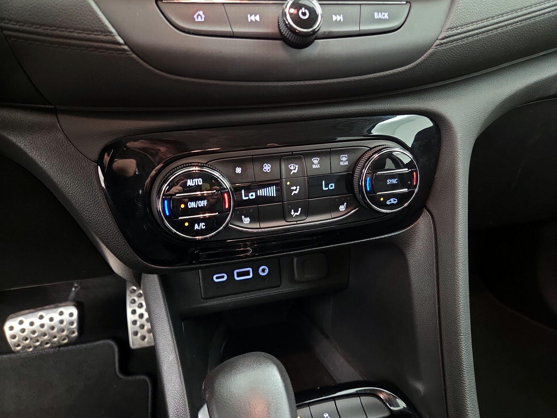 Thumbnail: 2023 Buick Encore GX - 16