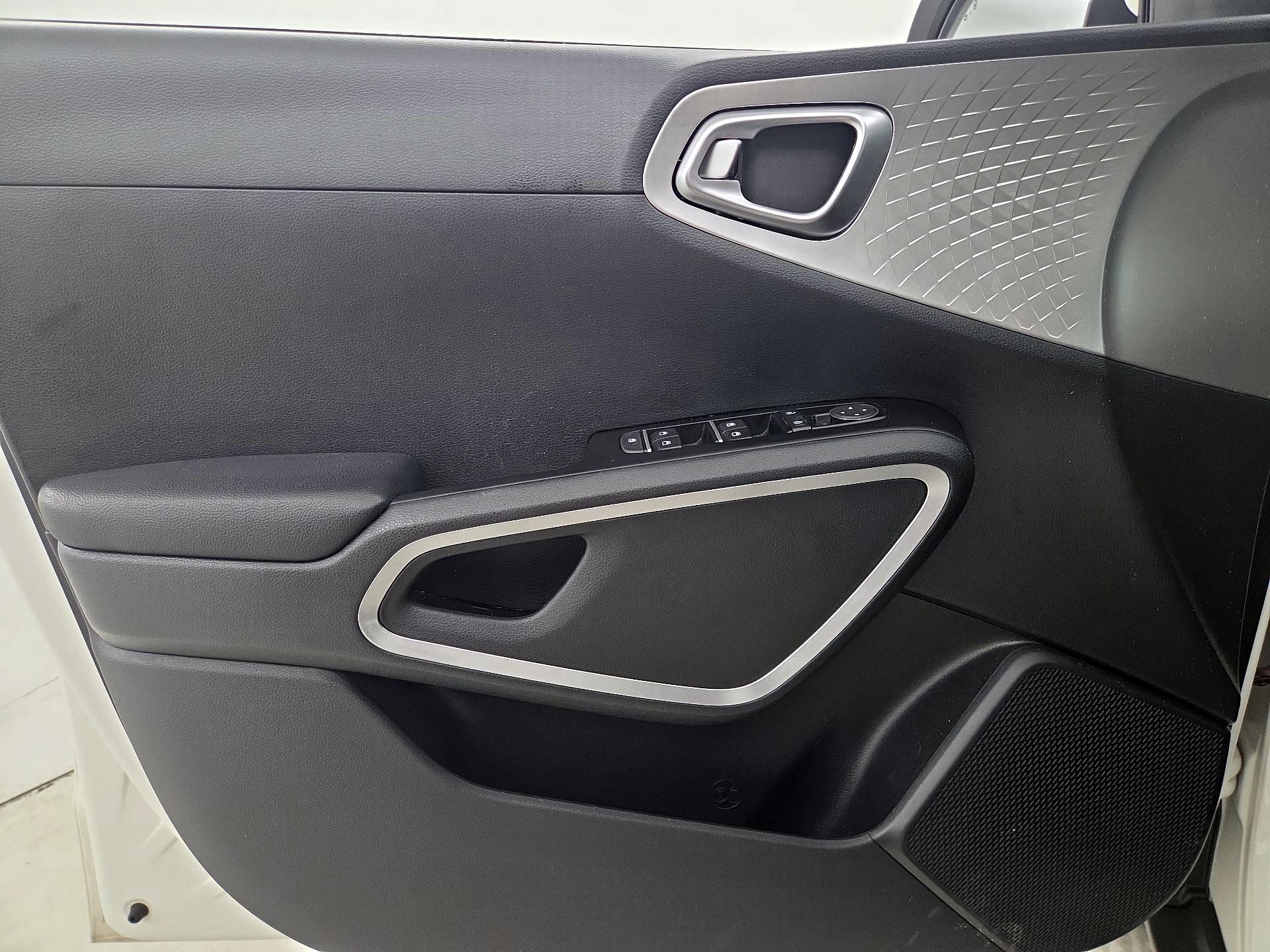 Thumbnail: 2023 Kia Soul - 12