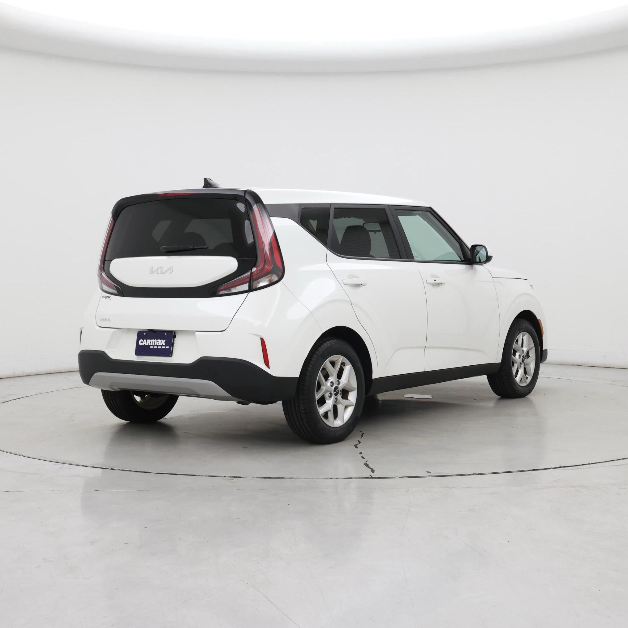 Thumbnail: 2023 Kia Soul - 8
