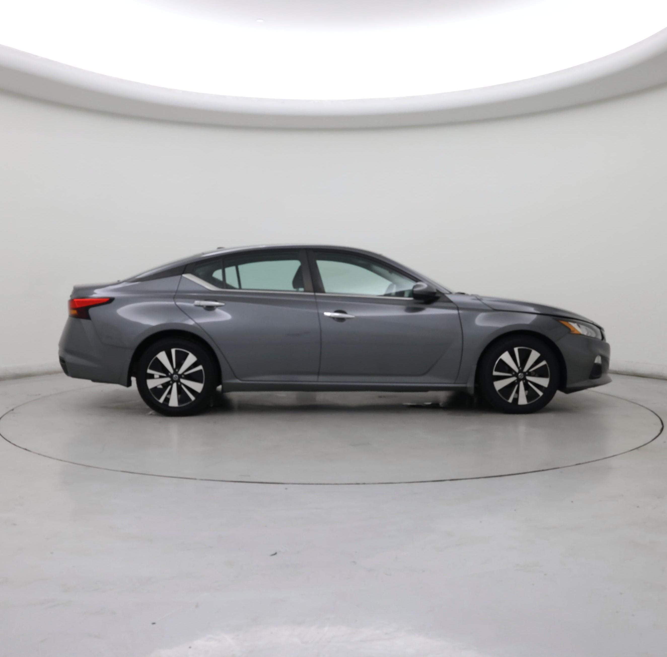 Thumbnail: 2021 Nissan Altima - 7
