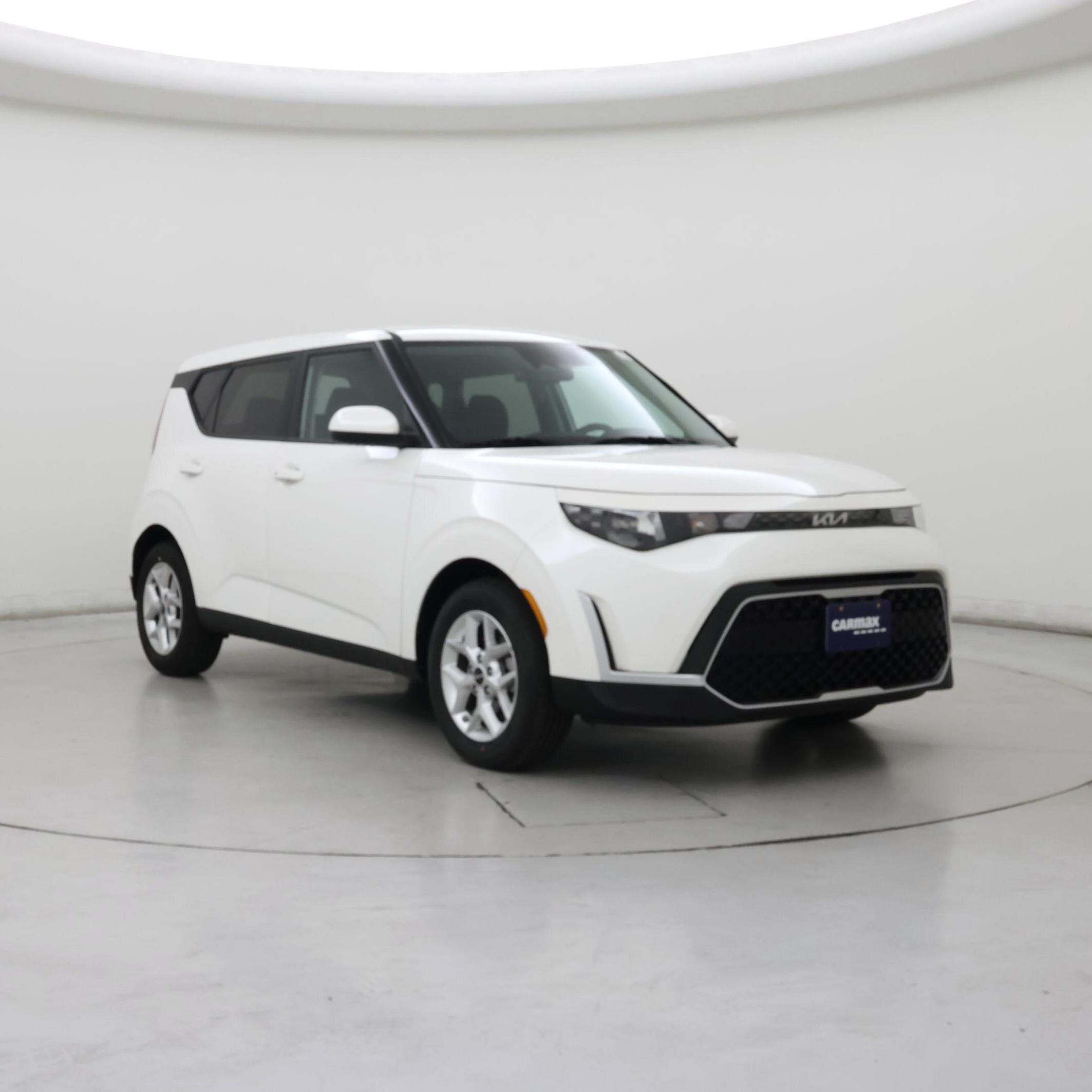 White 2024 Kia Soul SUV / Crossover Front-Wheel Drive Automatic