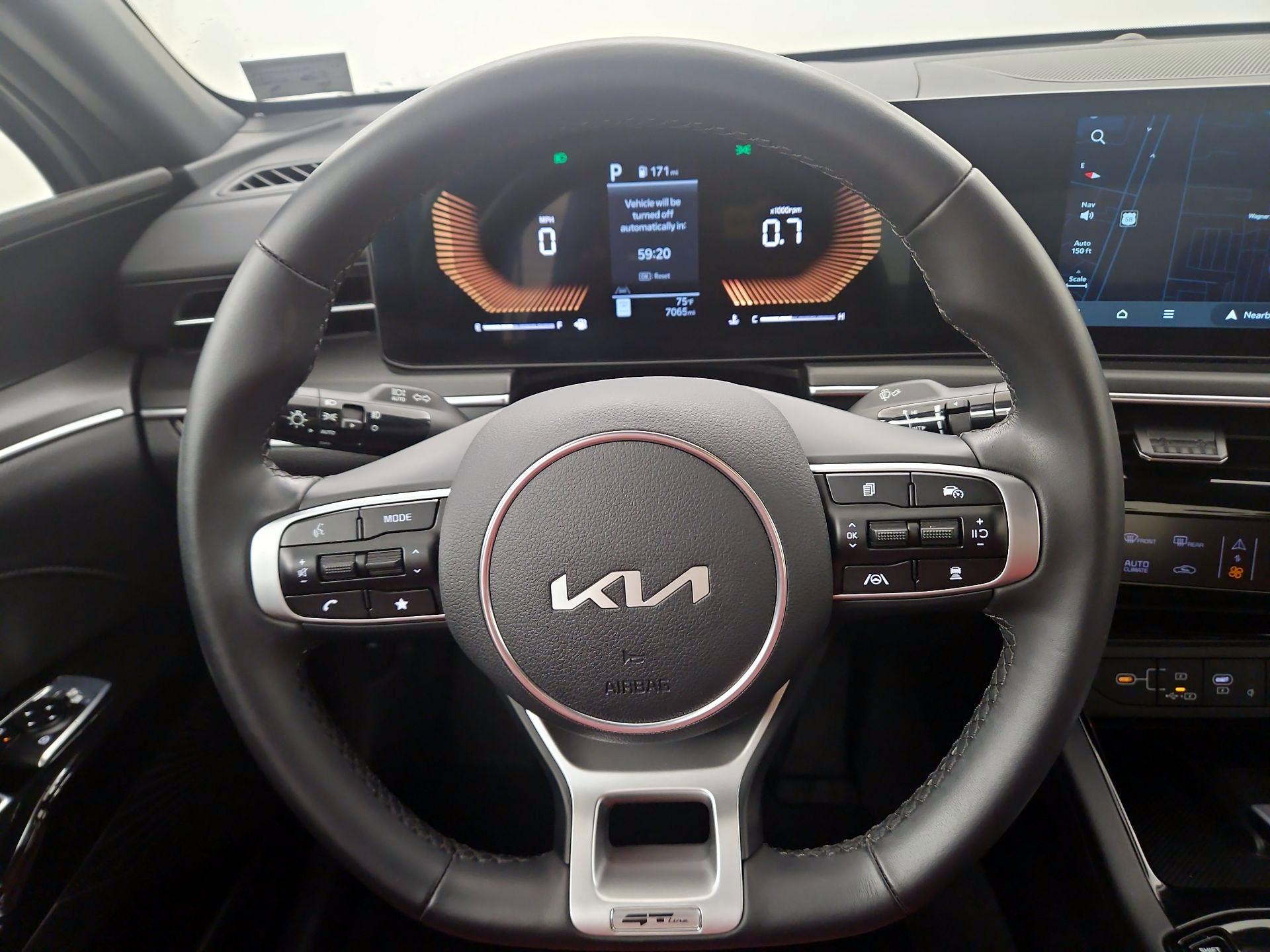 Thumbnail: 2026 Kia K5 - 10