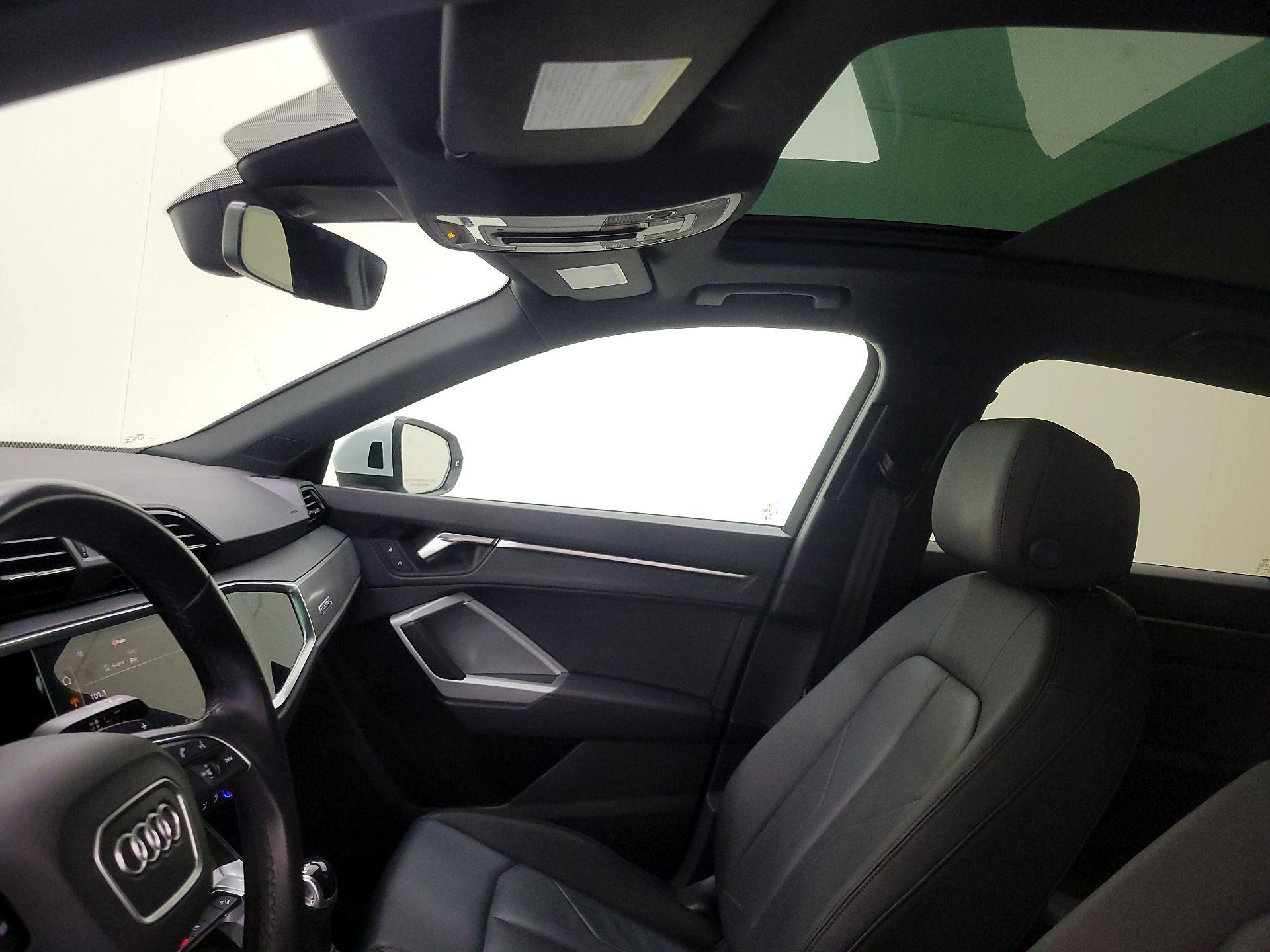 Thumbnail: 2023 Audi Q3 - 19