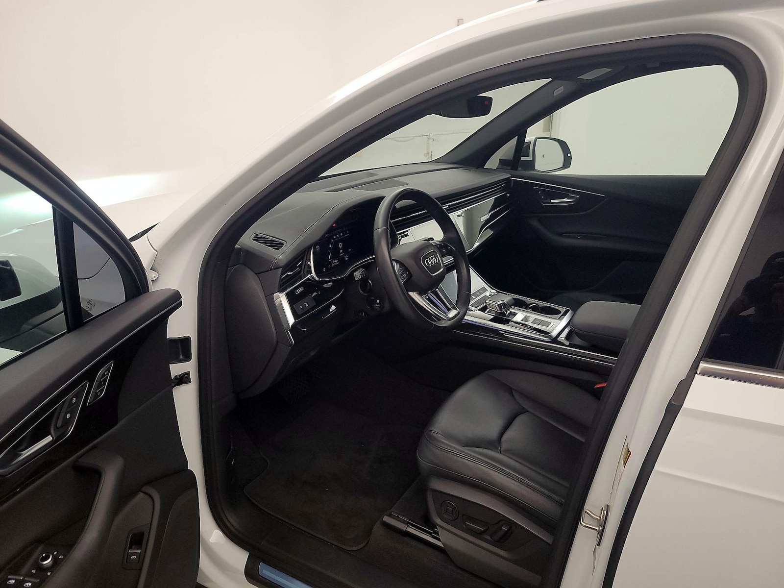 2023 Audi Q7 Premium - Photo 12