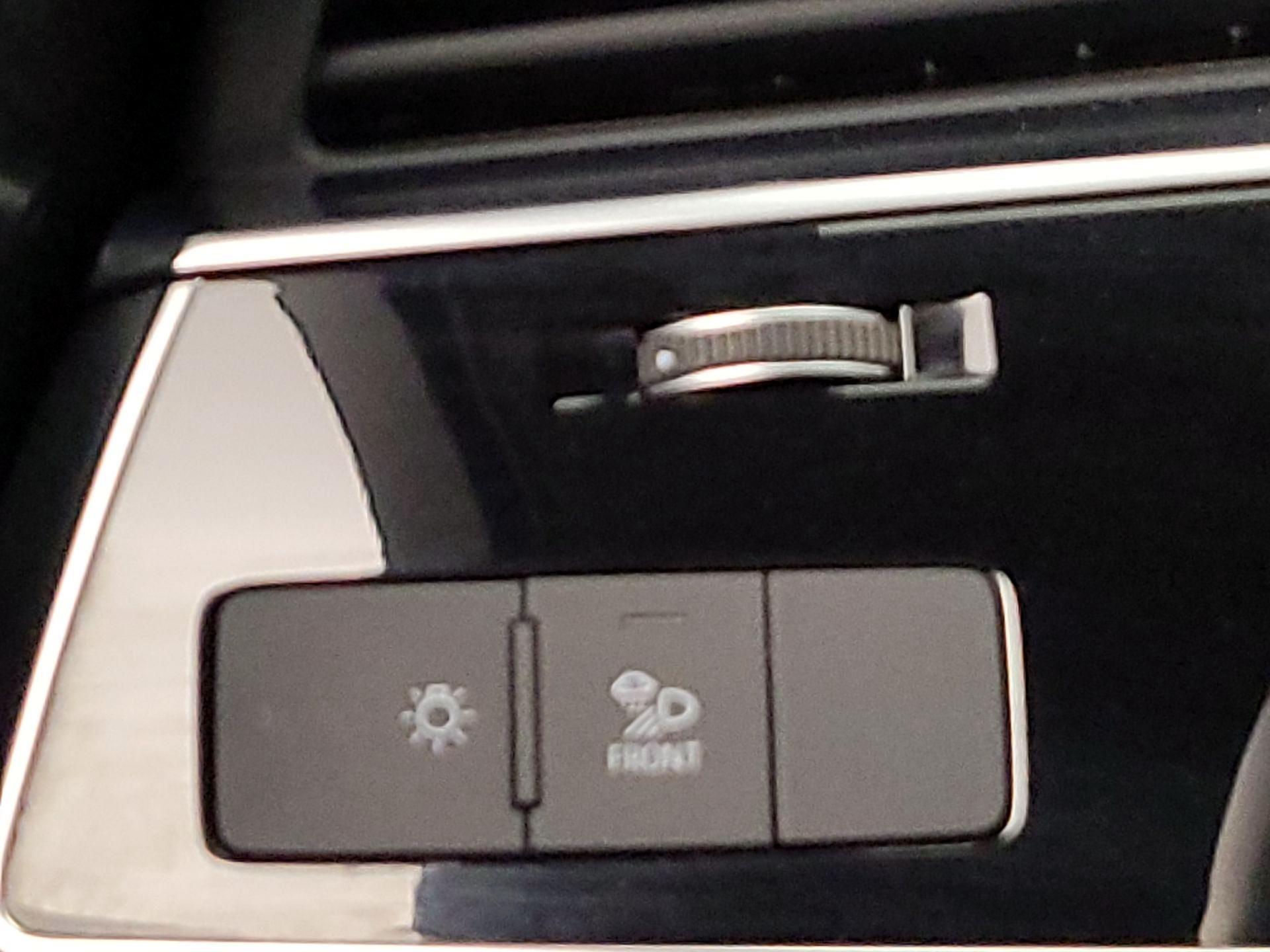Thumbnail: 2023 Audi Q7 - 13