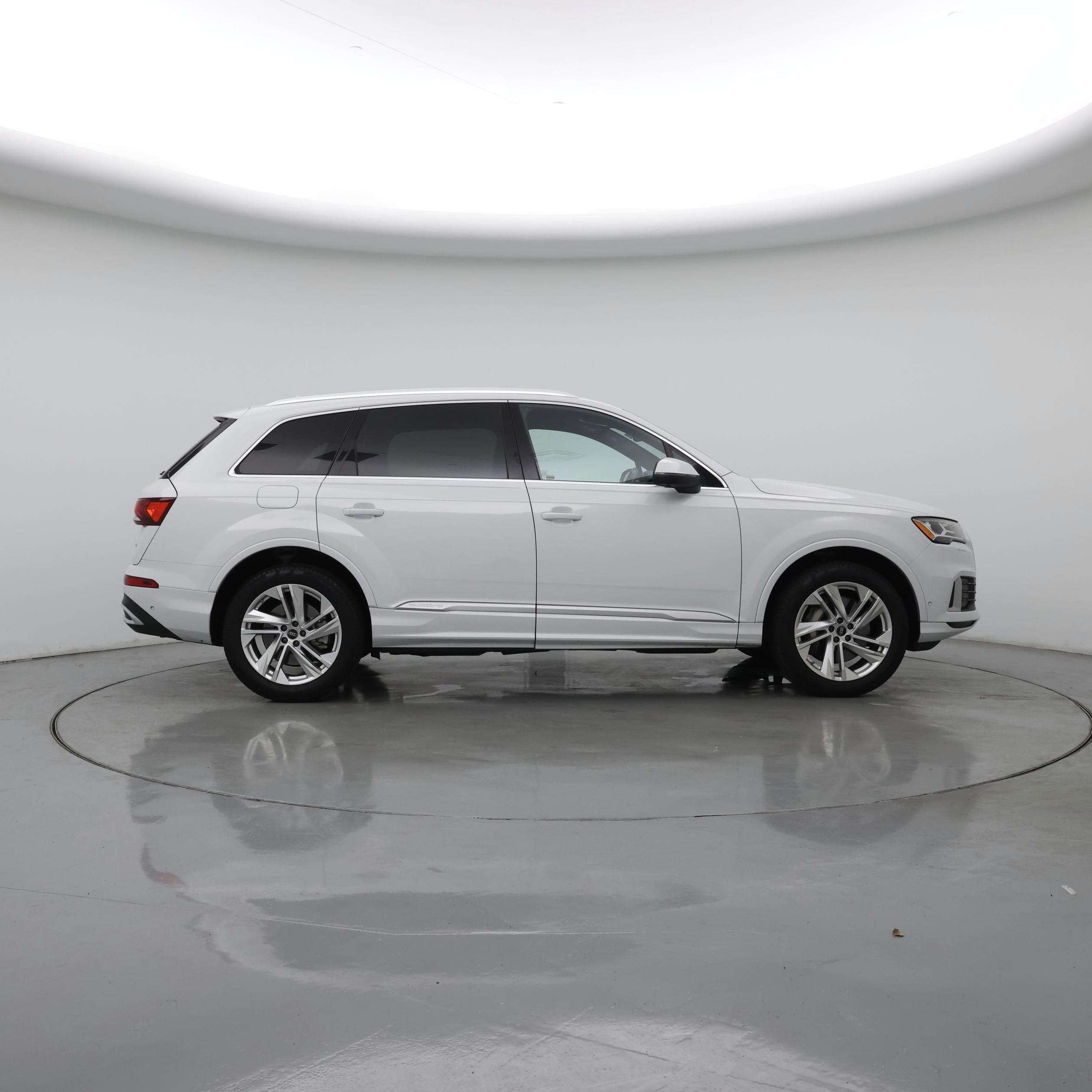 Thumbnail: 2023 Audi Q7 - 7