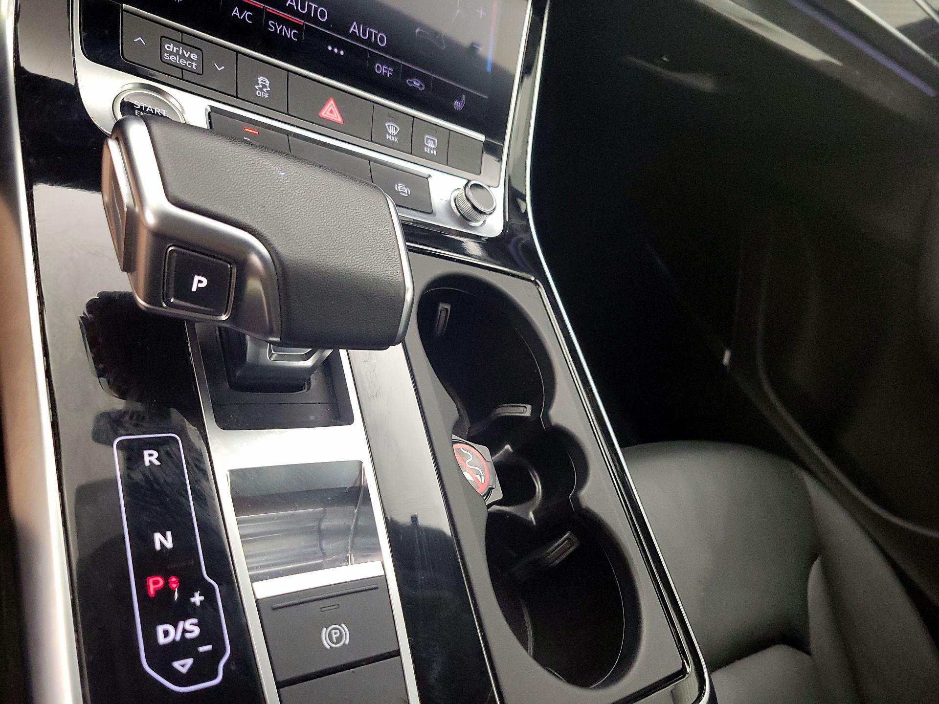 Thumbnail: 2023 Audi Q7 - 17